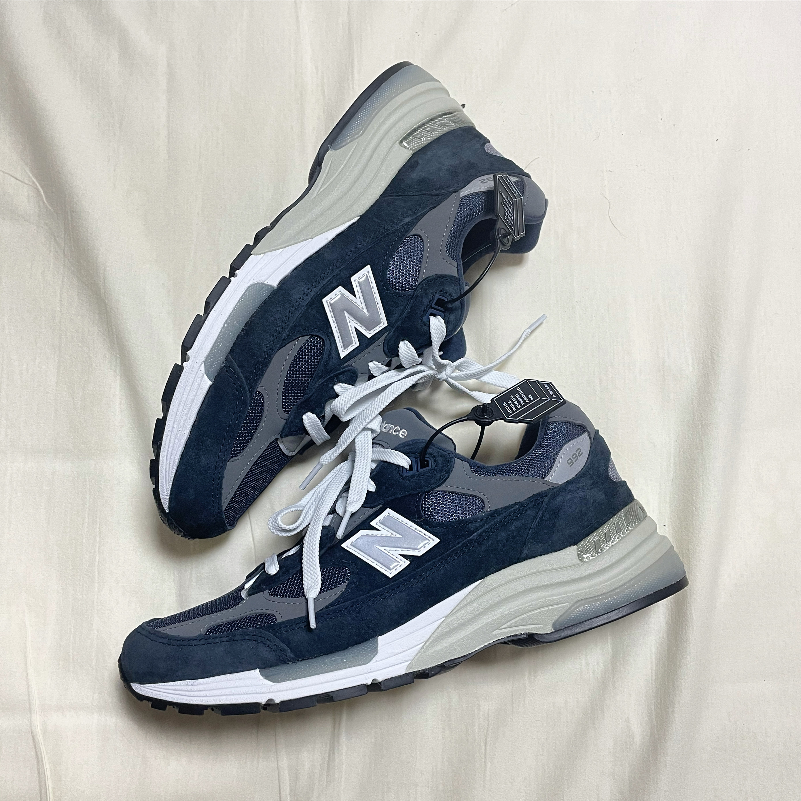 New Balance 992 Made in USA Navy 착용 스타일