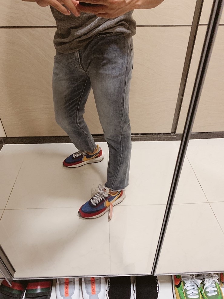 Nike x Sacai LDWaffle Blue Multi 착용 스타일