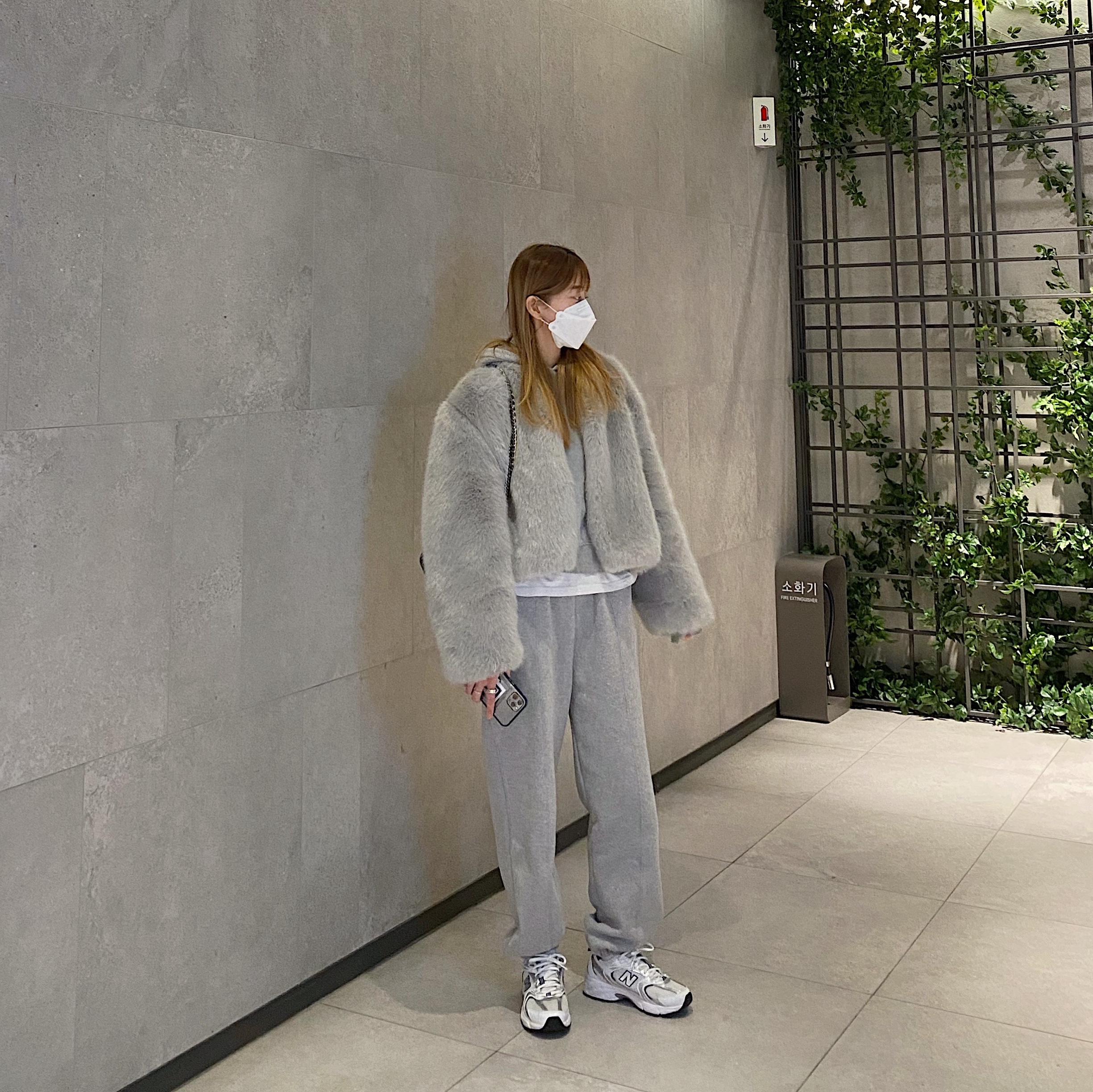 New Balance 530 White 착용 스타일 - 2