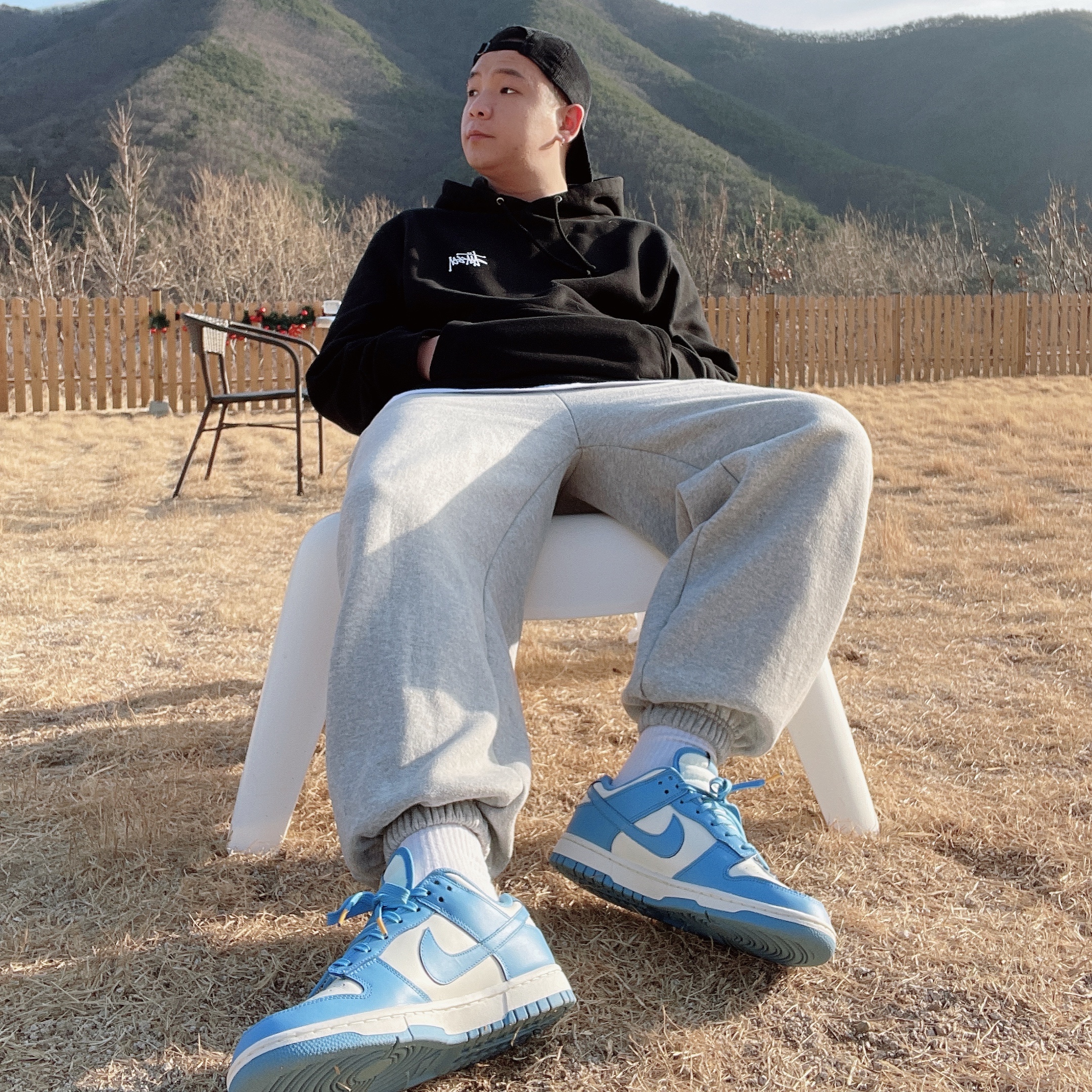 (W) Nike Dunk Low Coast, Nike Dunk Low Retro Black 착용 스타일 - 1