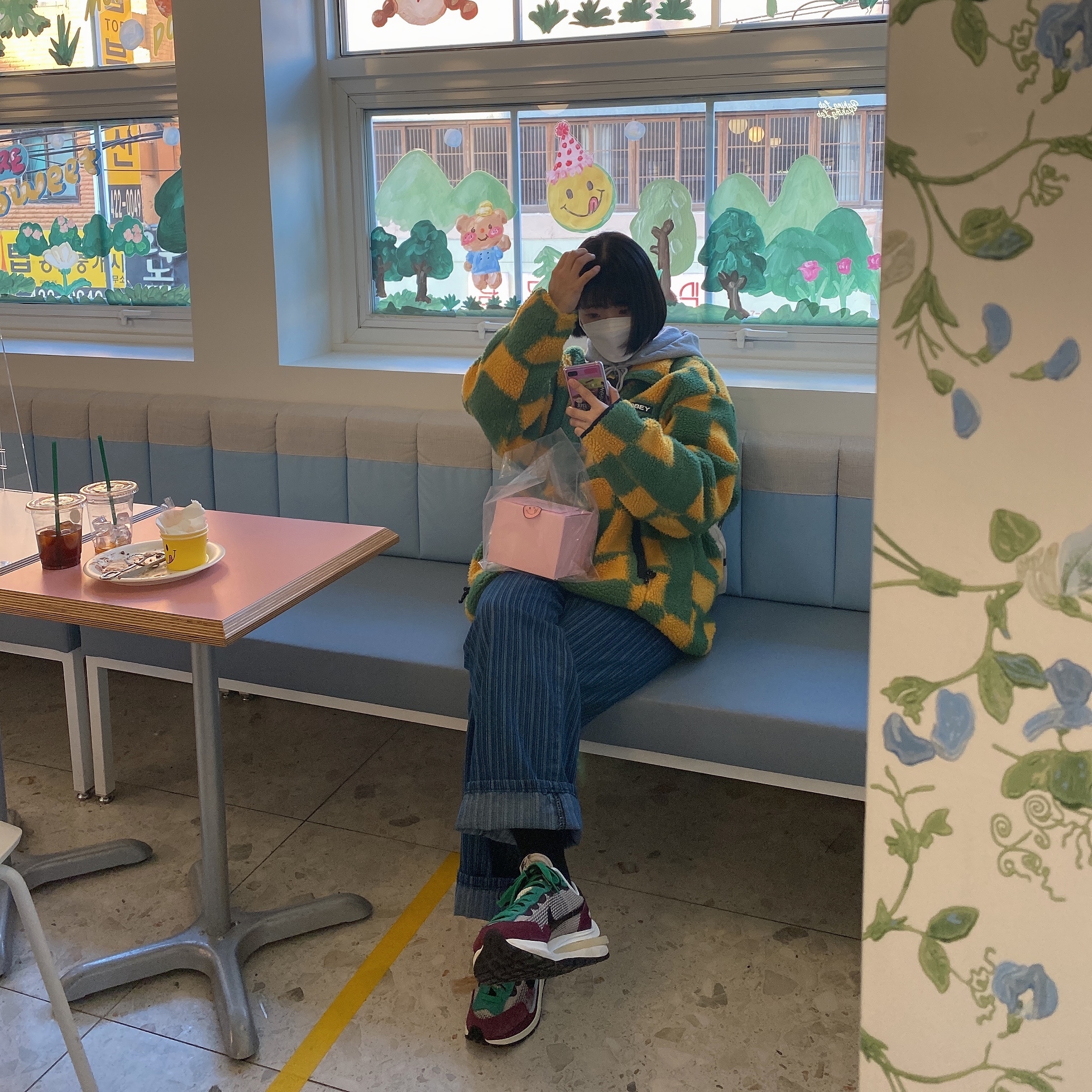 Nike x Sacai VaporWaffle String & Black Villain Red 착용 스타일