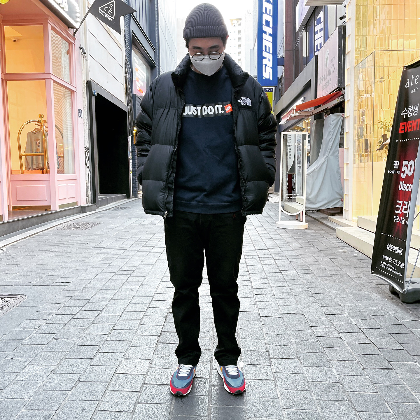 Nike x Sacai LDWaffle Blue Multi 착용 스타일