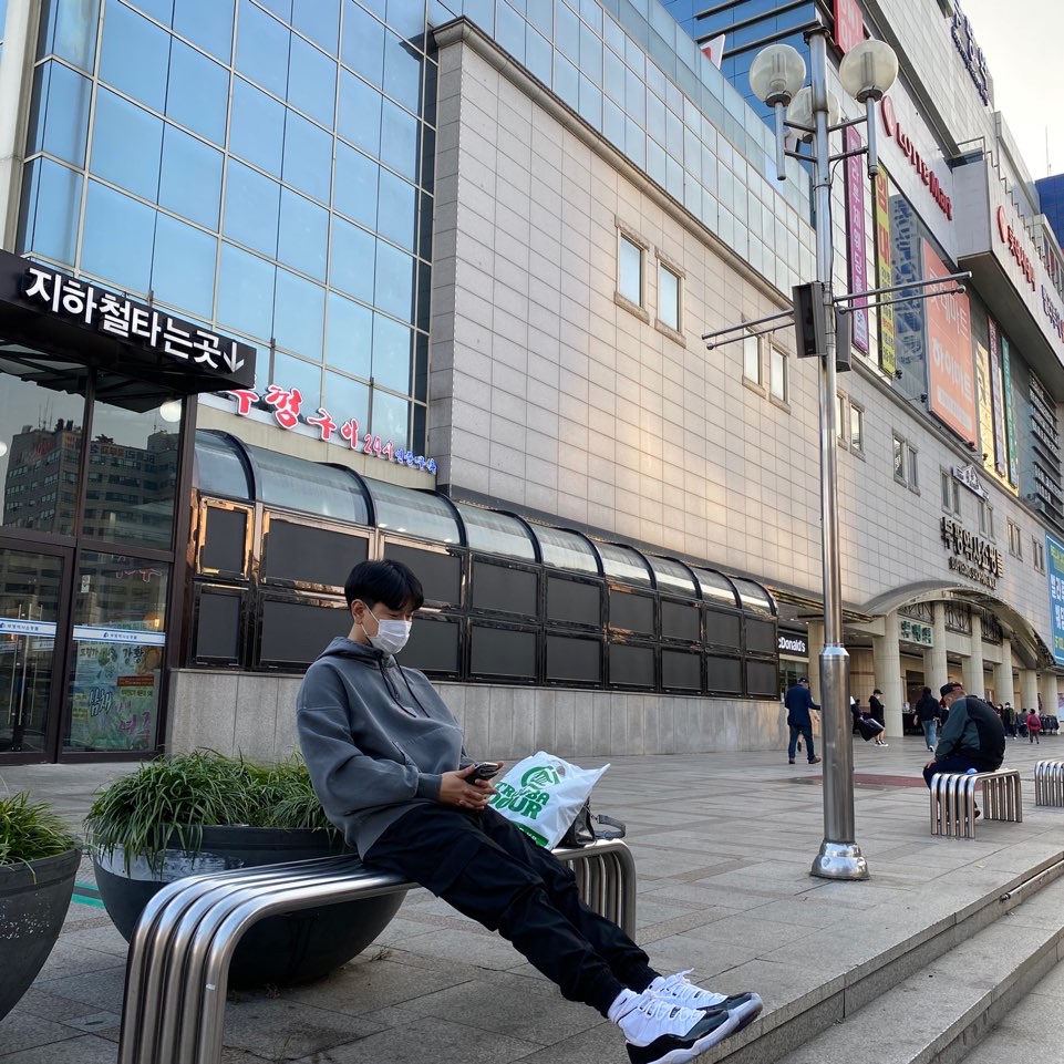 Jordan 11 Retro Concord 2018 착용 스타일