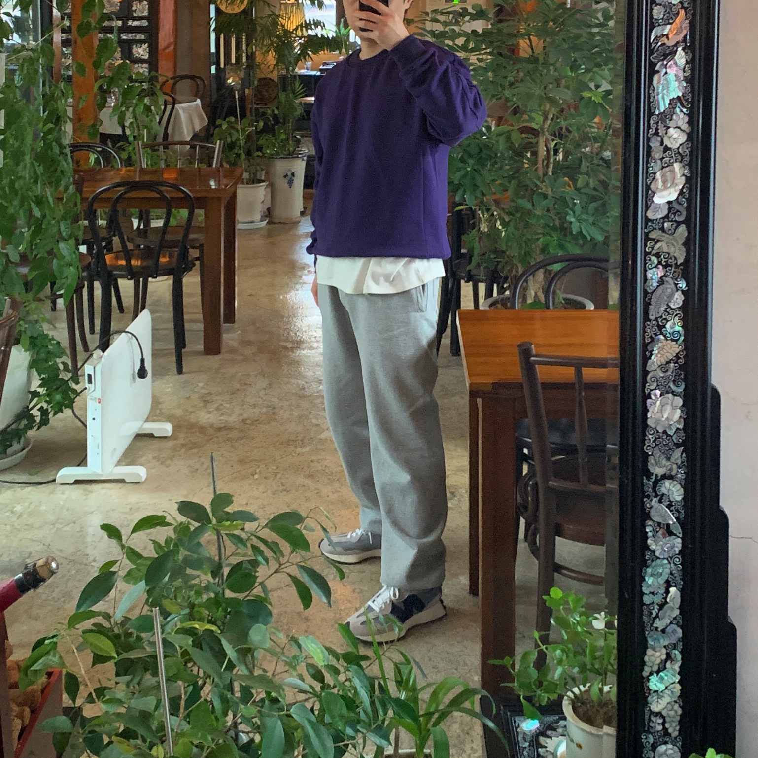New Balance 327 Grey Purple 착용 스타일