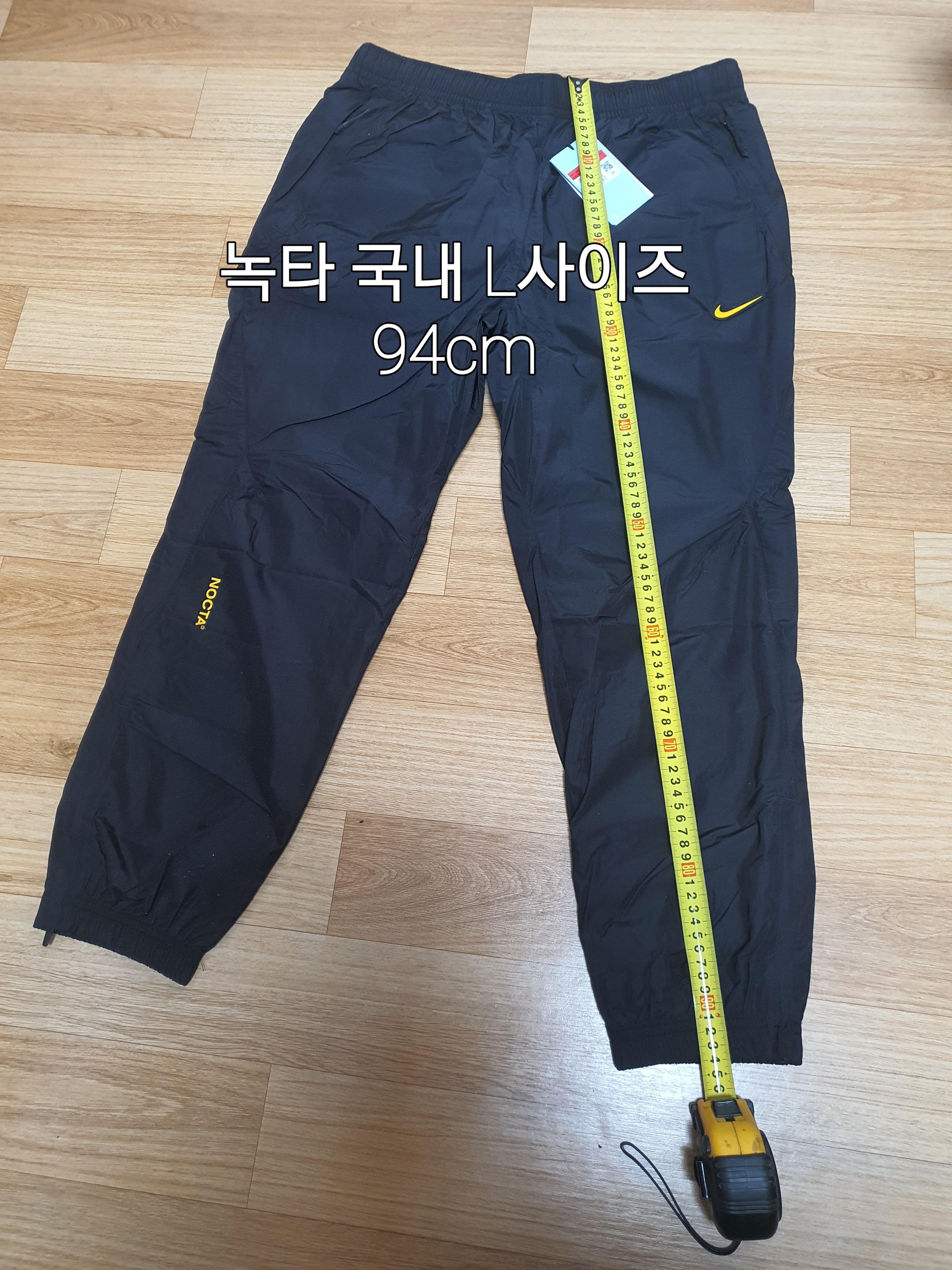 Nike x Drake Nocta Essential Track Pants Black - Asia 착용 스타일 - 2