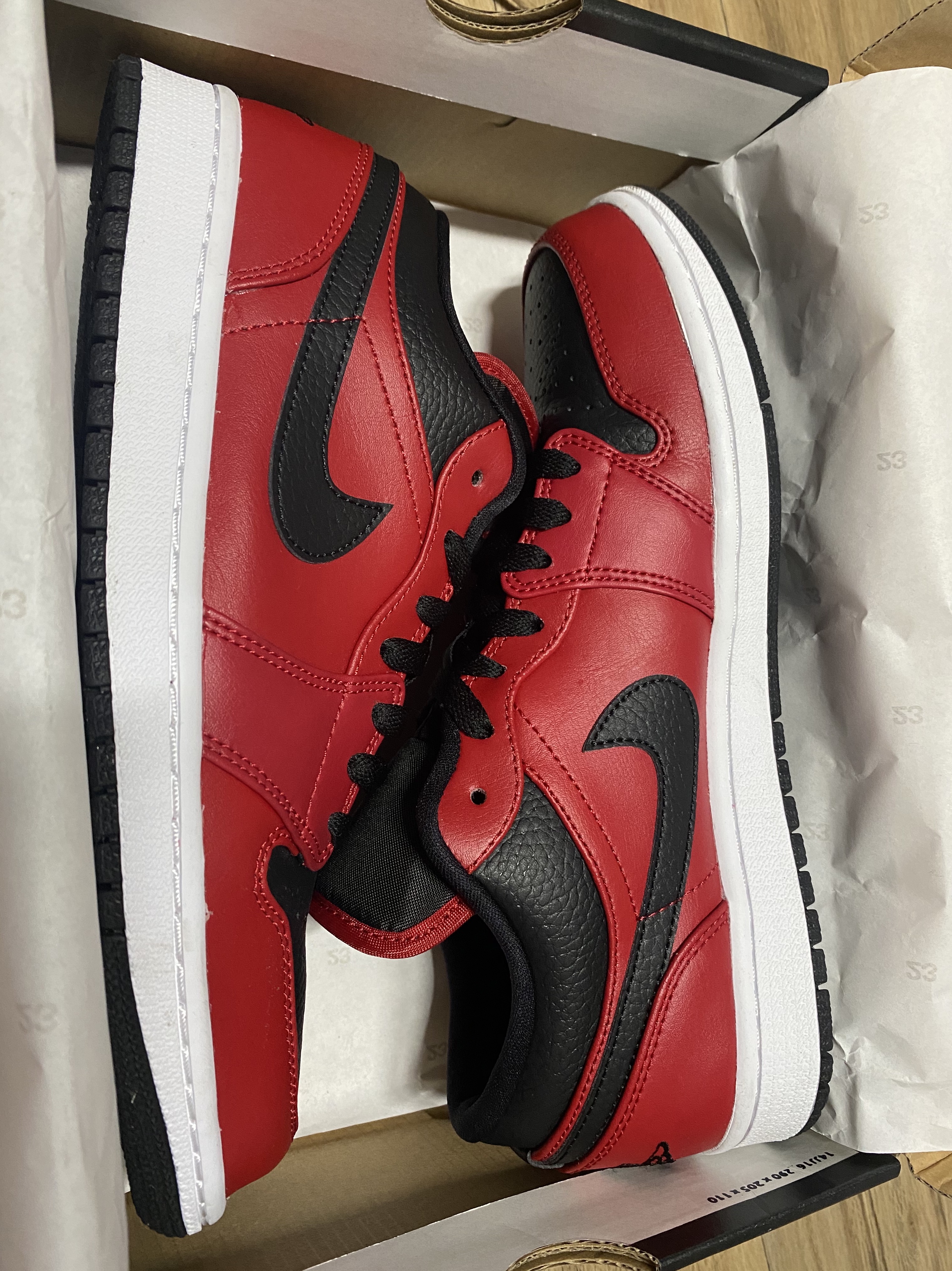 Jordan 1 Low Gym Red Black 착용 스타일