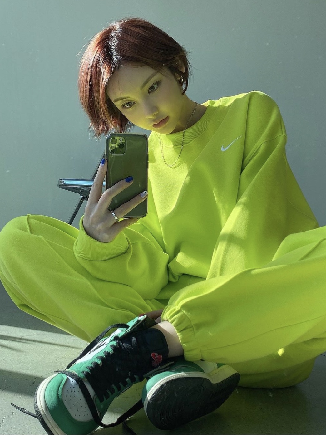 (W) Jordan 1 Retro High OG Lucky Green 착용 스타일 - 1