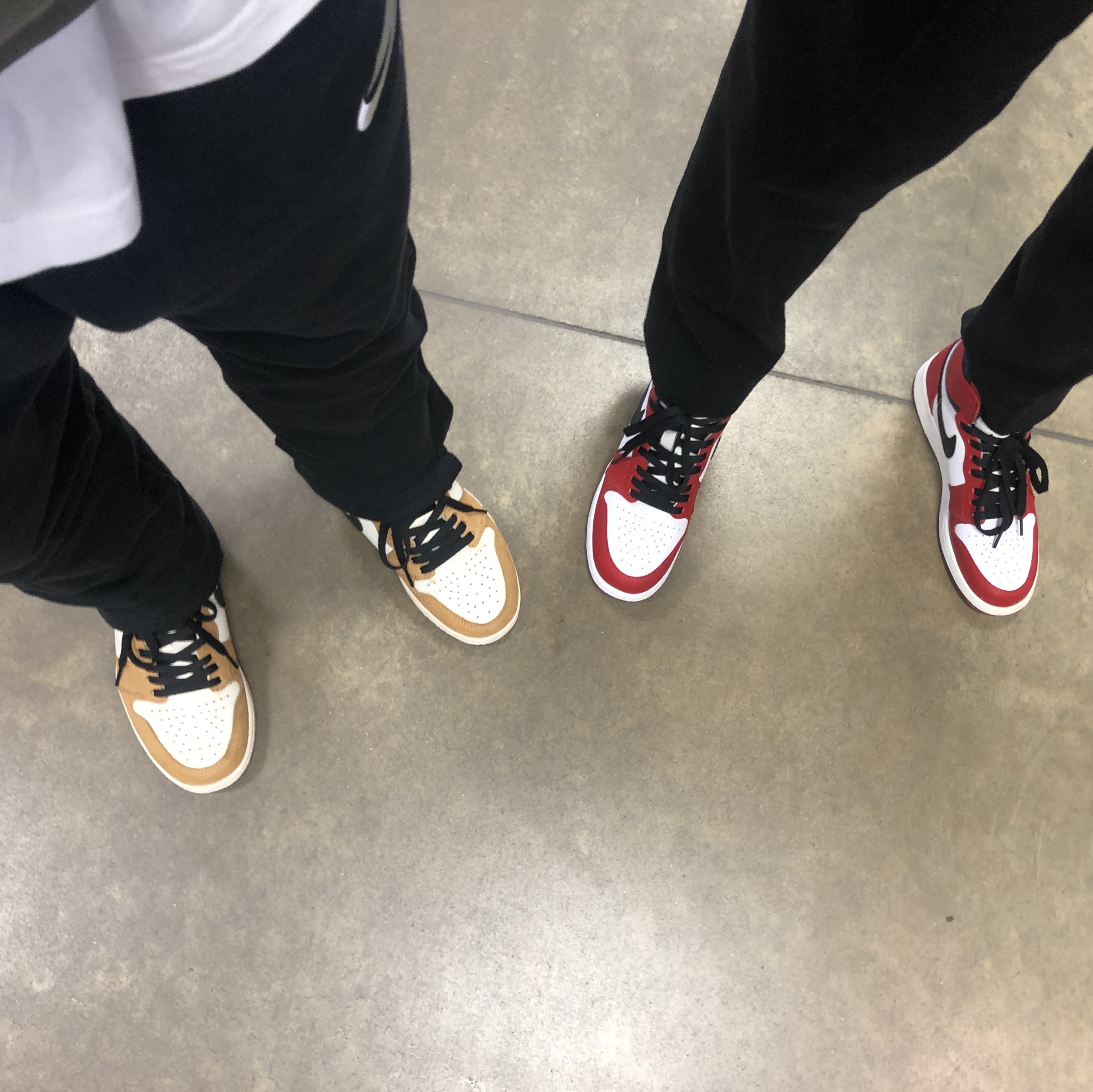 Jordan 1 Retro High Rookie of the Year, (GS) Jordan 1 Retro High OG Chicago 2015 착용 스타일