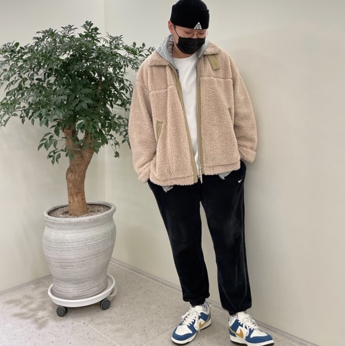 Nike x Kasina Dunk Low 80's Bus 착용 스타일