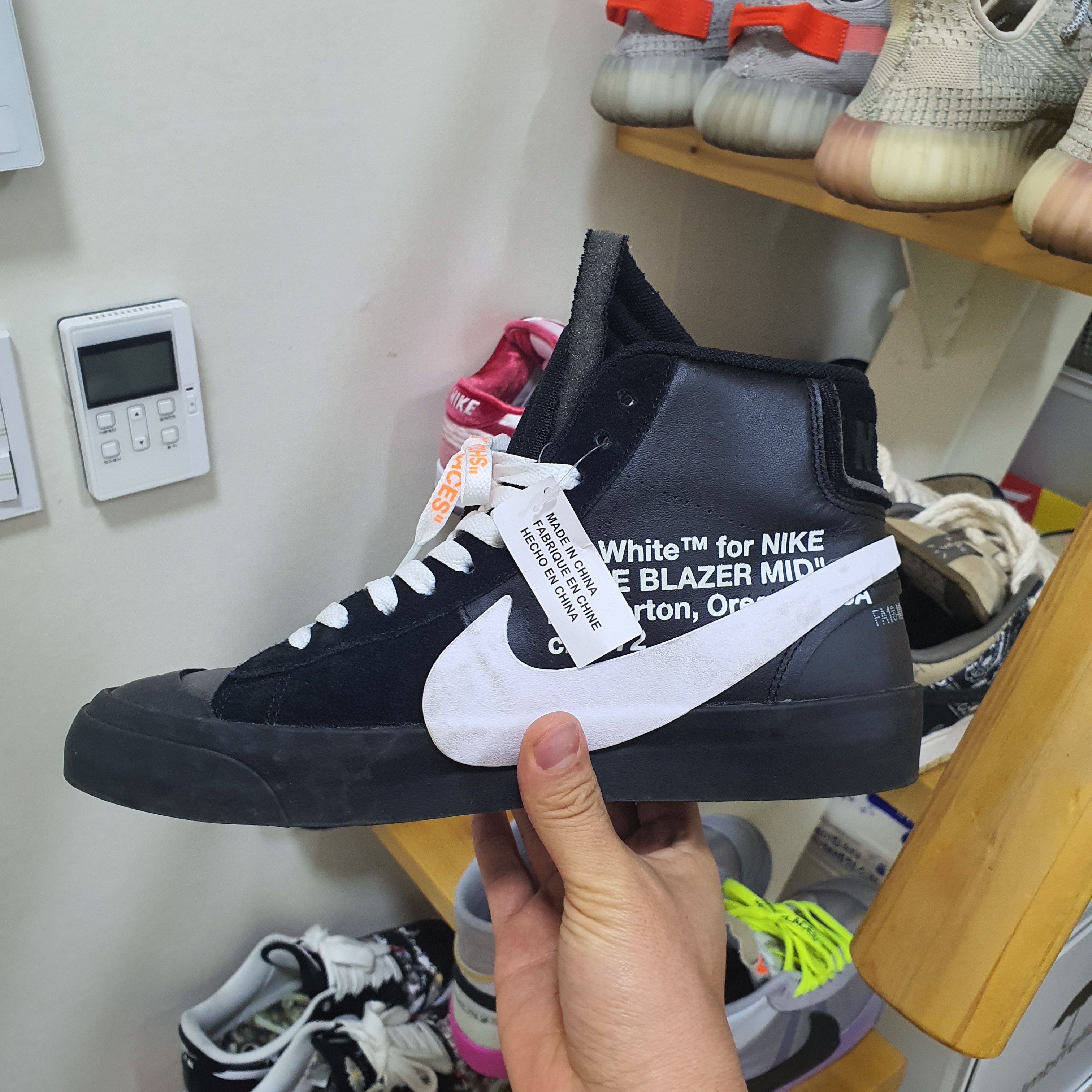 Nike x Off-White Blazer Mid Grim Reaper Black 착용 스타일