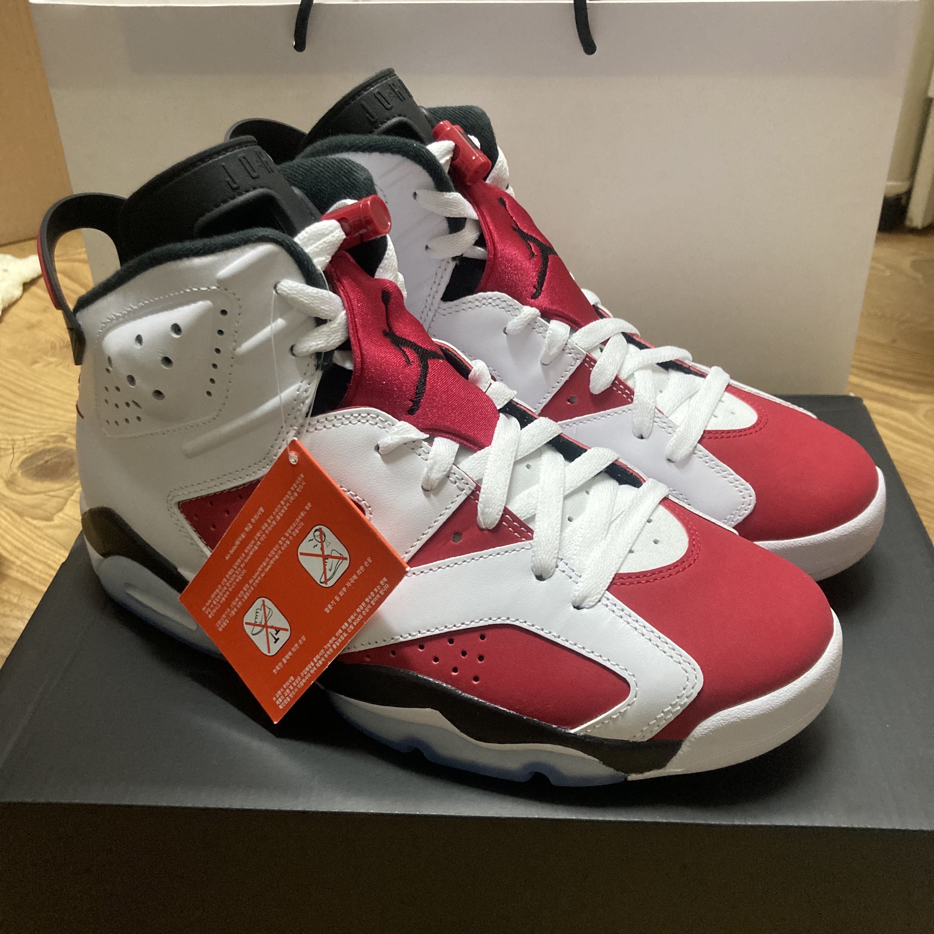 Jordan 6 Retro Carmine 2021 착용 스타일