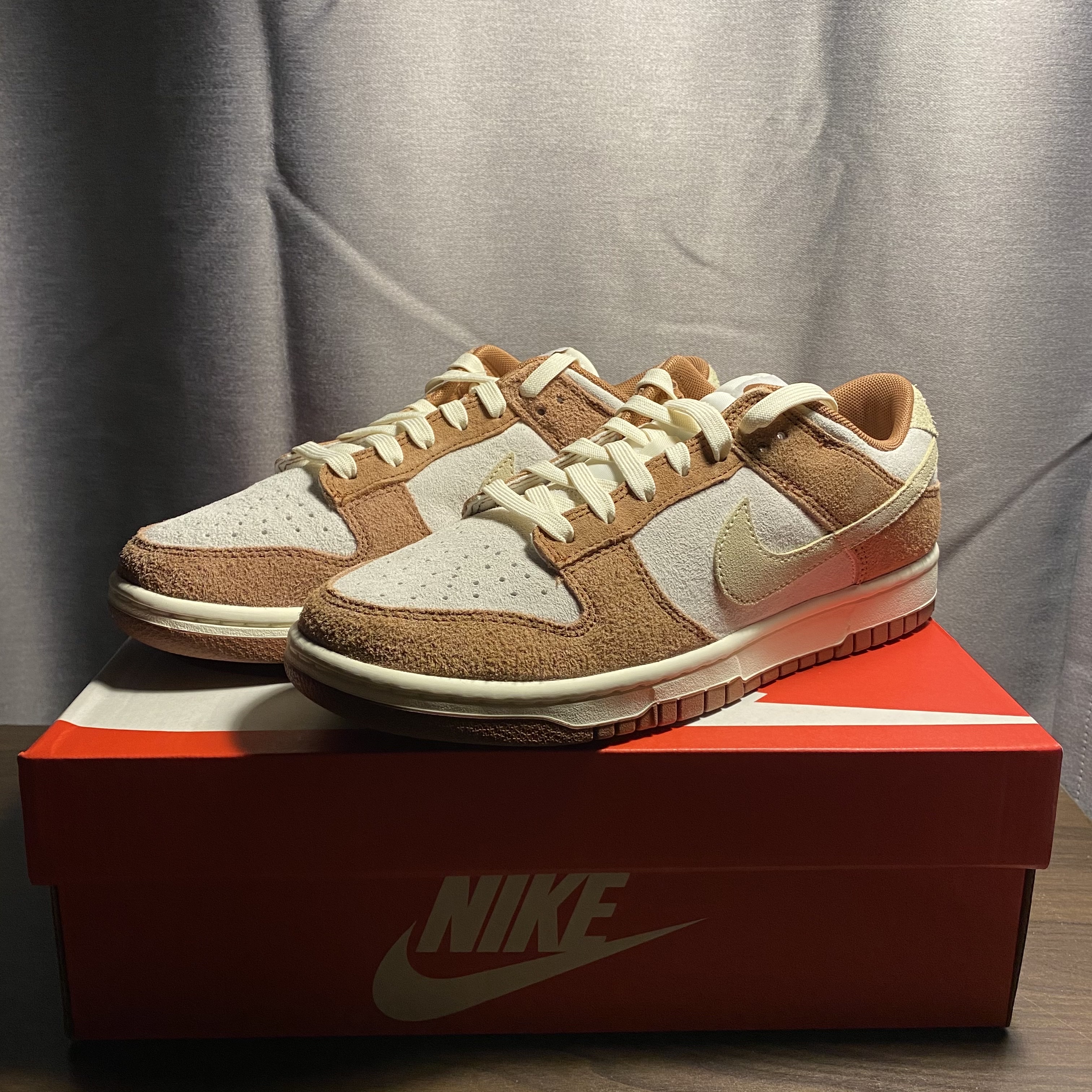 Nike Dunk Low Pro Premium Medium Curry 착용 스타일 - 1