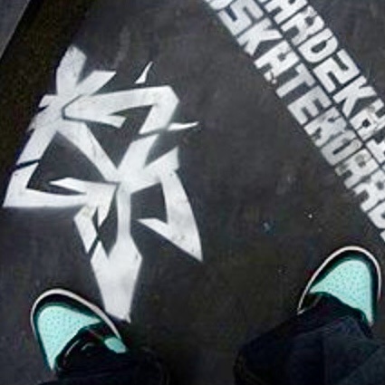 Nike x Stussy Dunk SB Low Cherry, Nike x Diamond Supply Co. SB Dunk Low Tiffany 착용 스타일 - 2