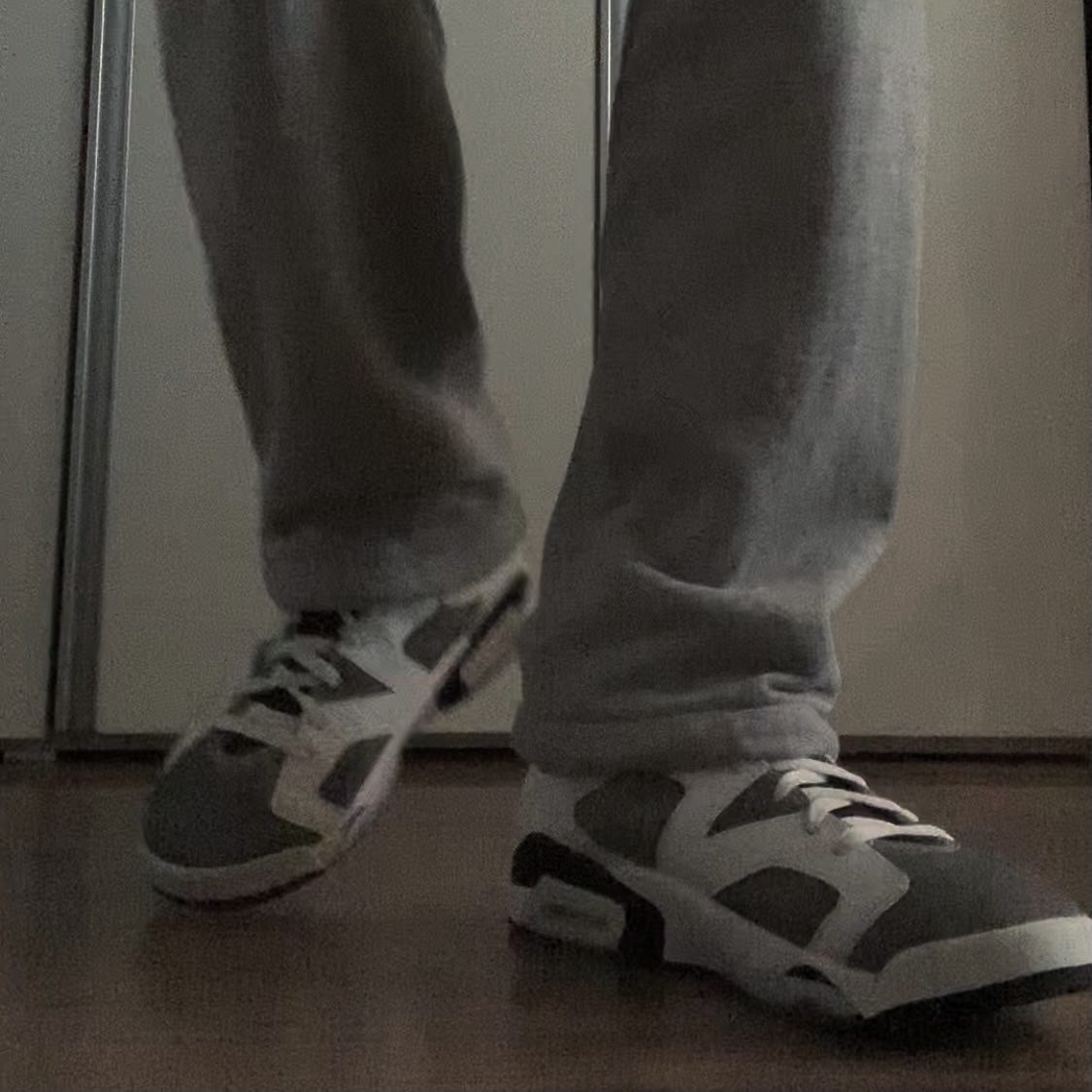 Jordan 6 Retro Flight Nostalgia 착용 스타일 - 2