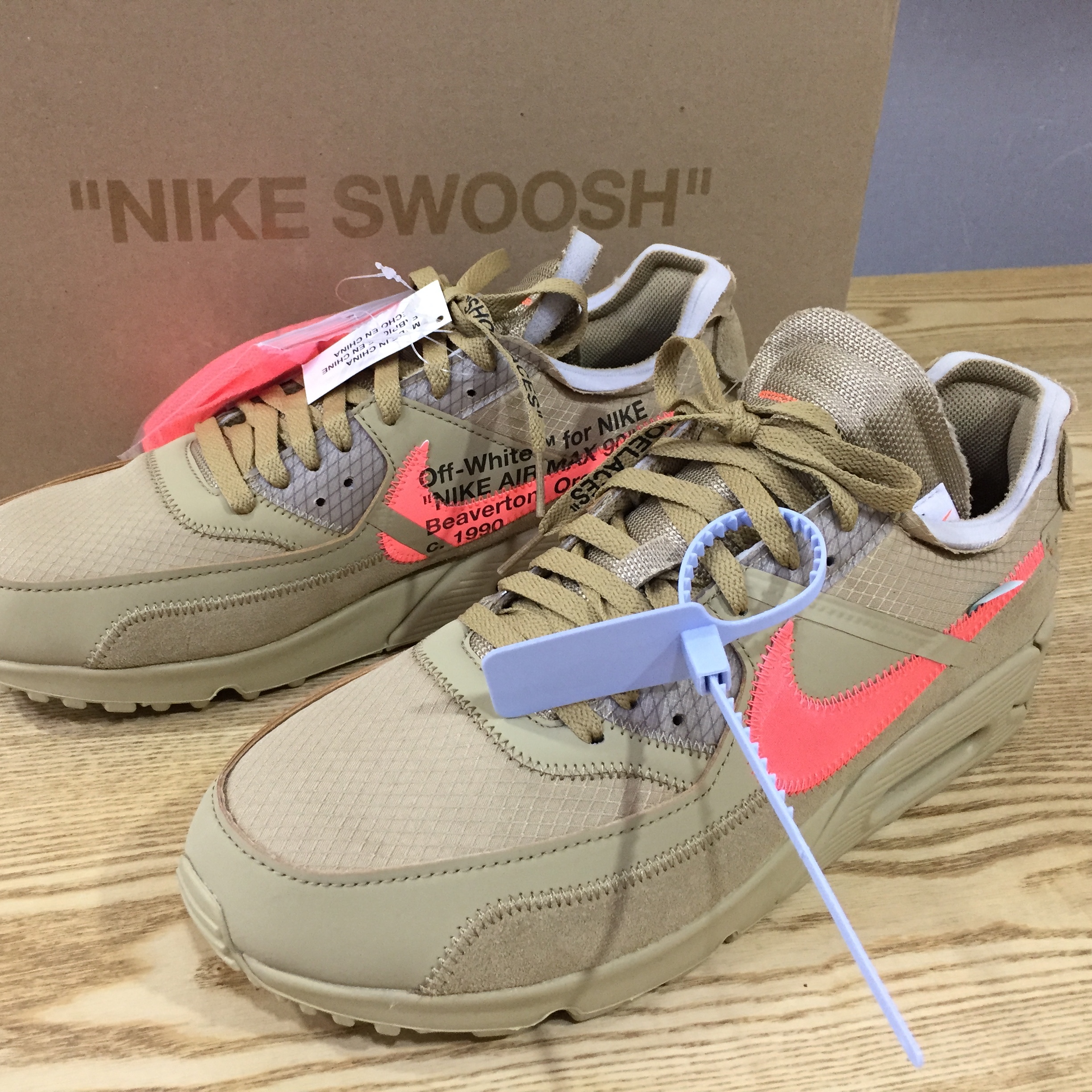 Nike x Off-White Air Max 90 V2 Desert Ore 착용 스타일