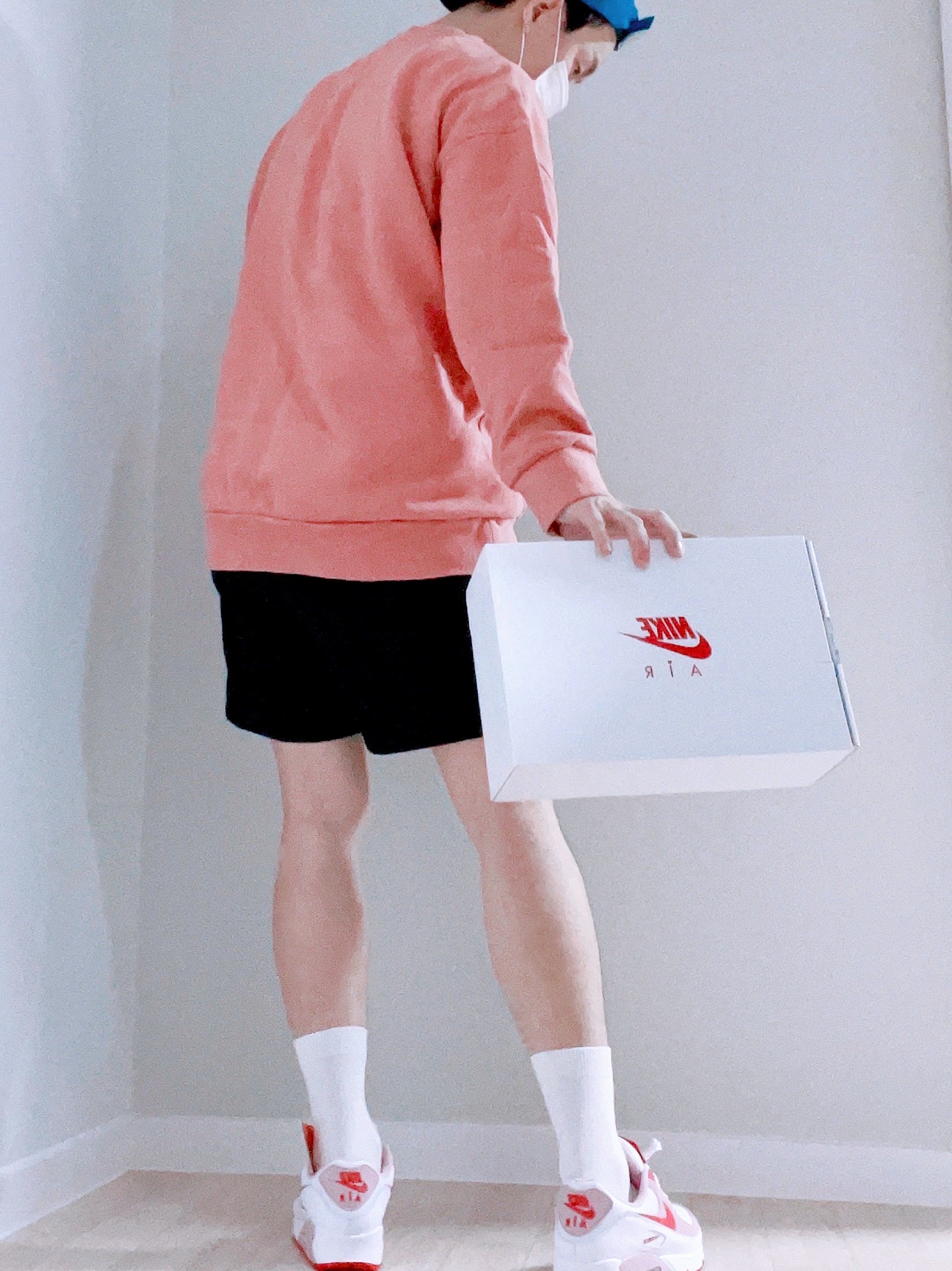 (W) Nike Air Max 90 QS Valentine's Day 착용 스타일