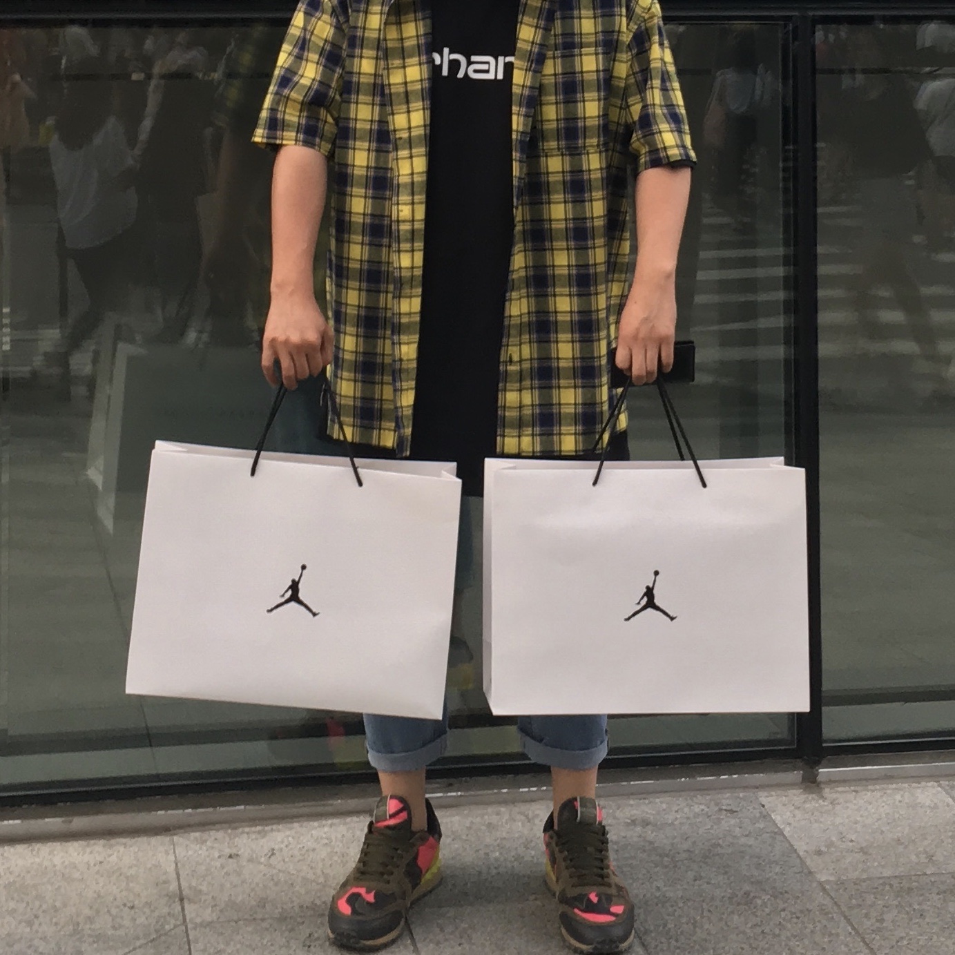 Jordan 1 x Off-White Retro High University Blue 착용 스타일 - 1