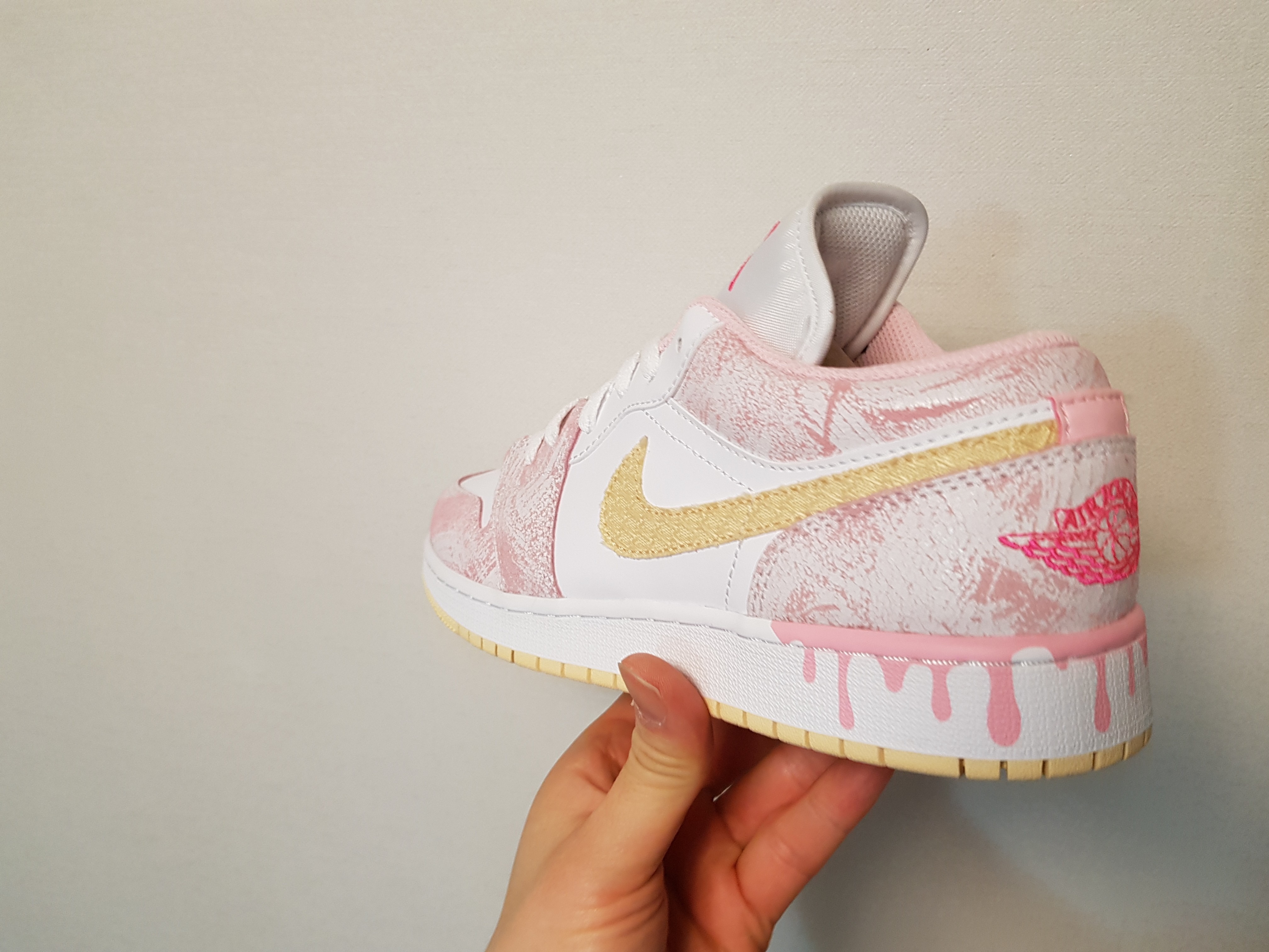 (GS) Jordan 1 Low SE Pale Vanilla 착용 스타일 - 3
