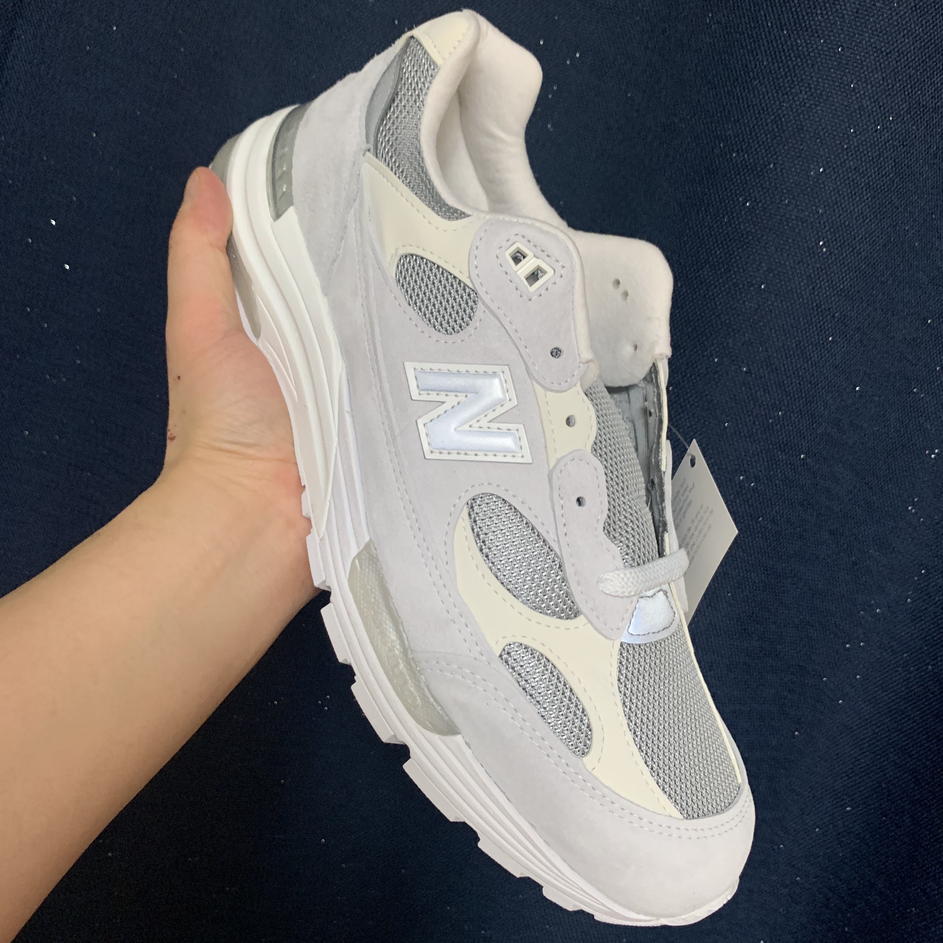 New Balance 992 Made in USA White Silver 착용 스타일