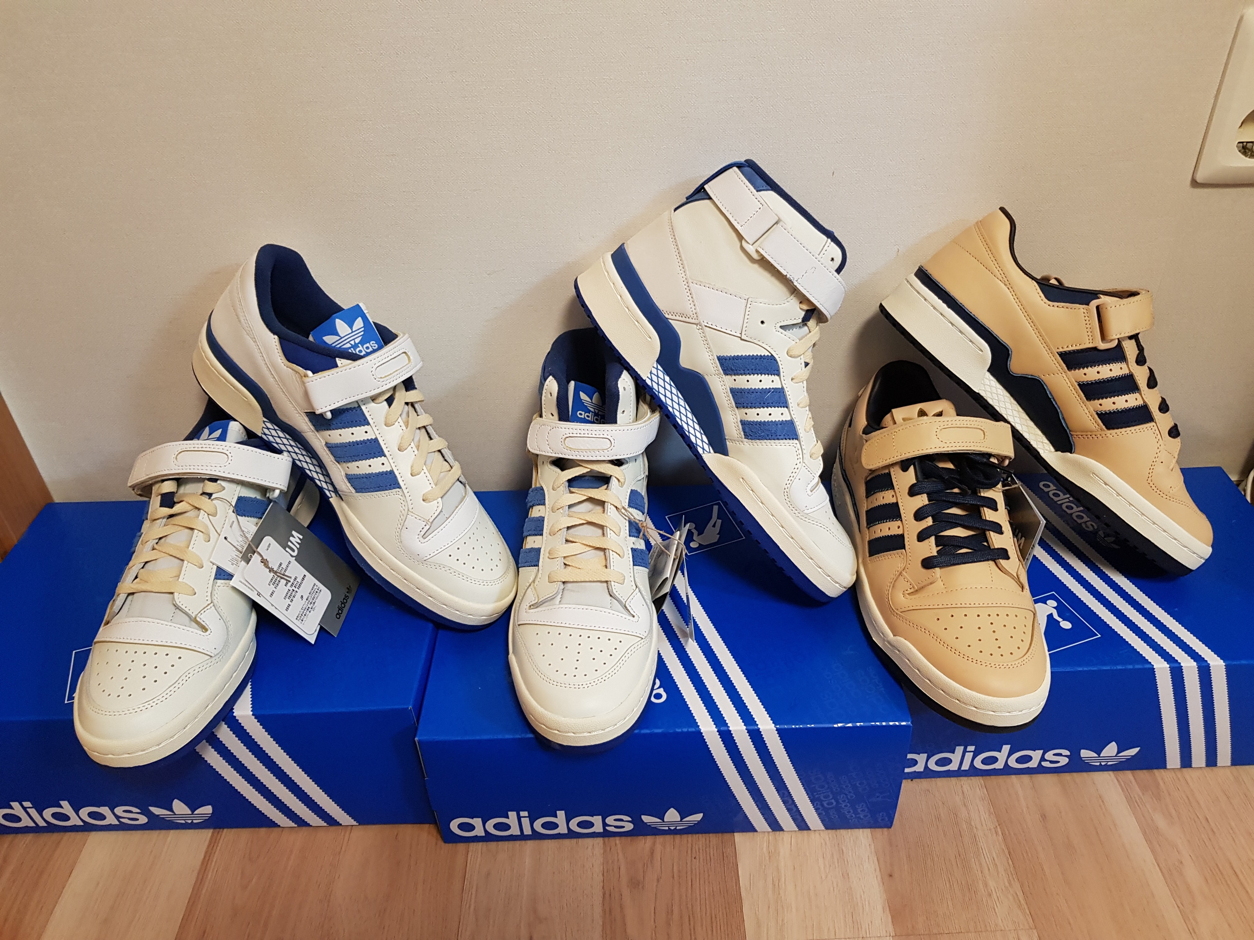 Adidas OG Forum 84 Low Blue Thread, Adidas OG Forum 84 High Blue Thread 착용 스타일 - 1