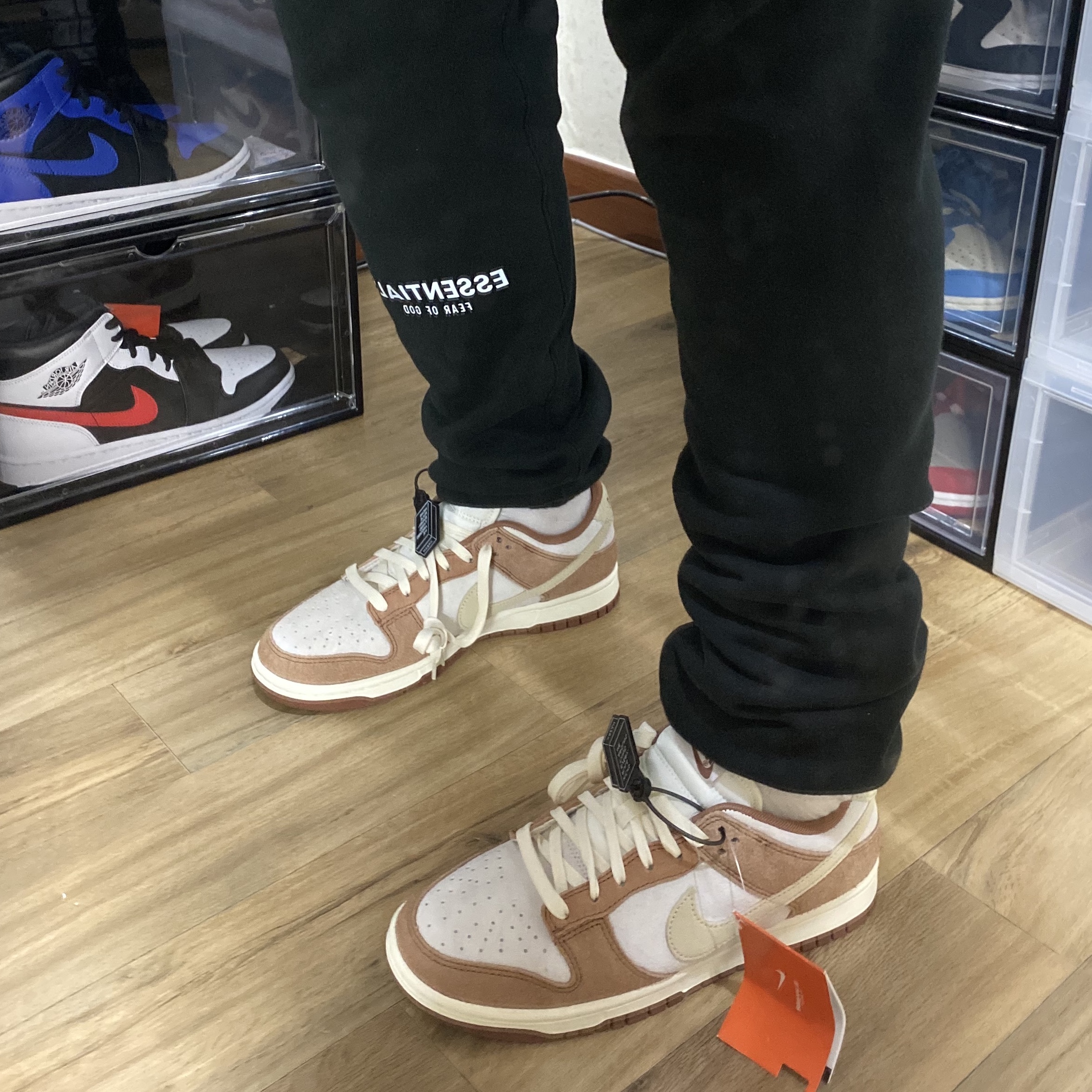Nike Dunk Low Pro Premium Medium Curry 착용 스타일 - 1