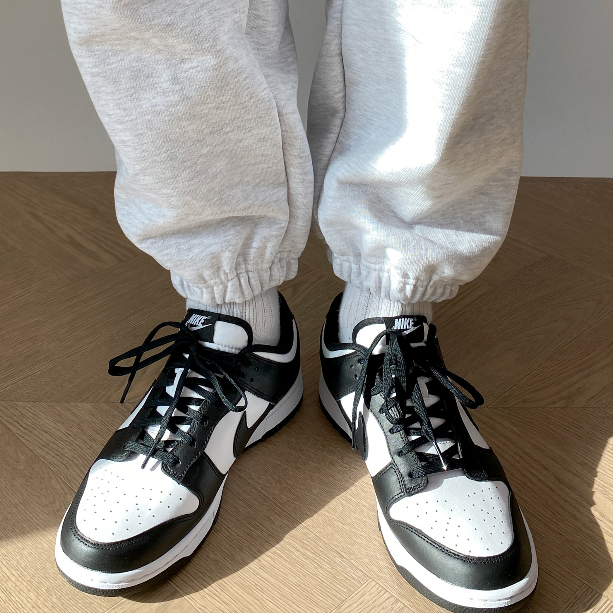 Nike Dunk Low Retro Black 착용 스타일 - 5