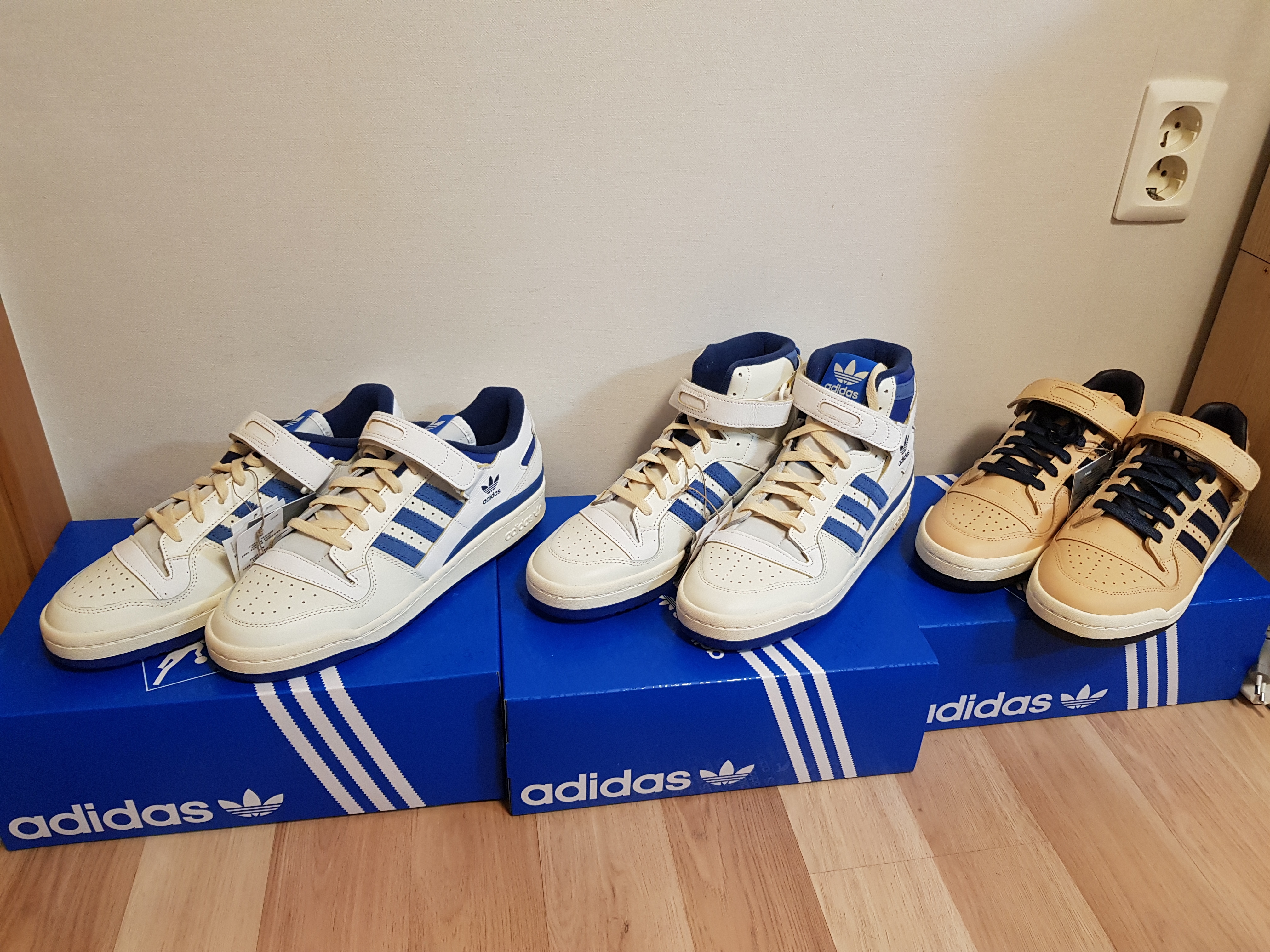 Adidas OG Forum 84 Low Blue Thread, Adidas OG Forum 84 High Blue Thread 착용 스타일 - 2