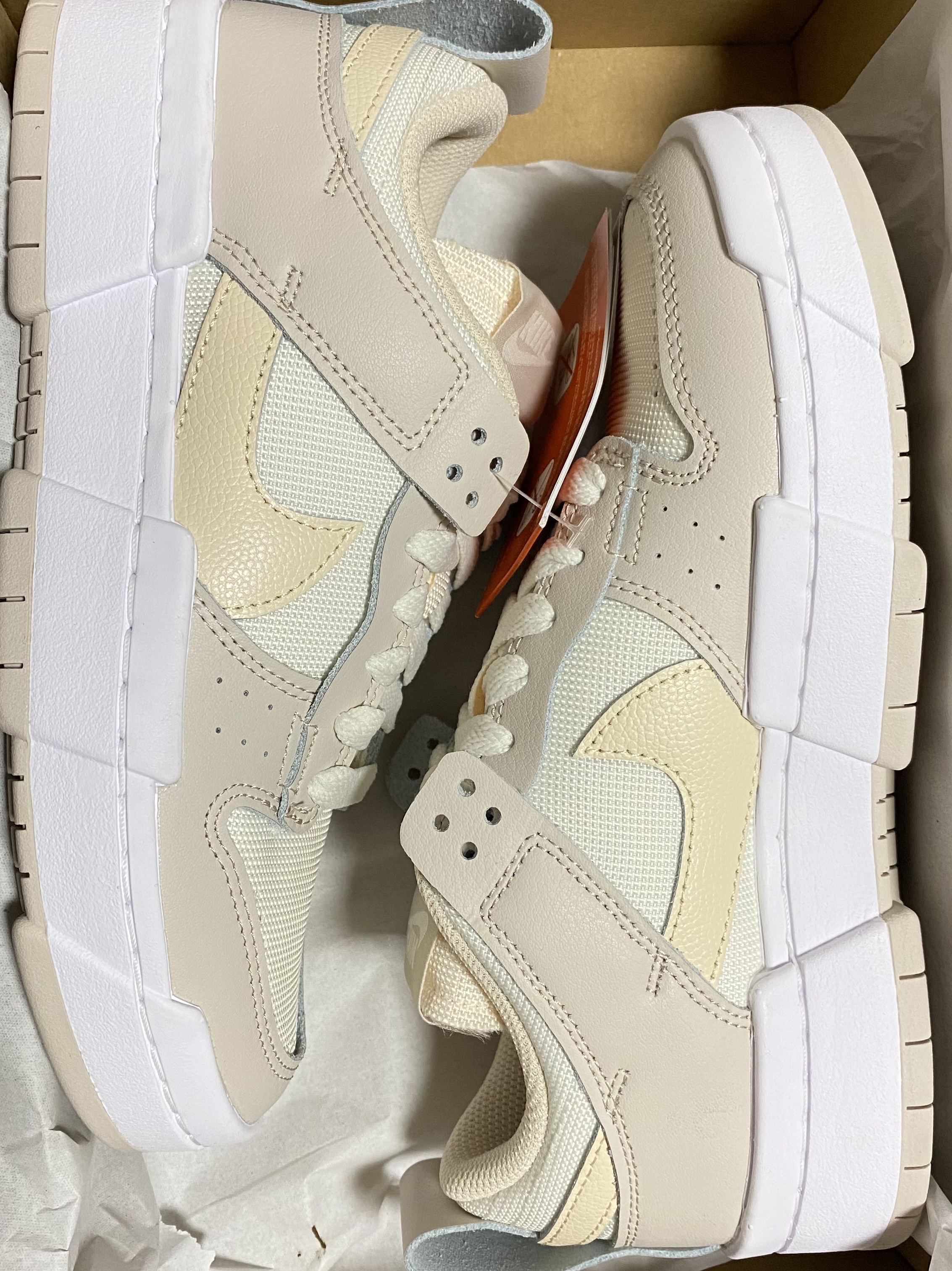 (W) Nike Dunk Low Disrupt Desert Sand 착용 스타일