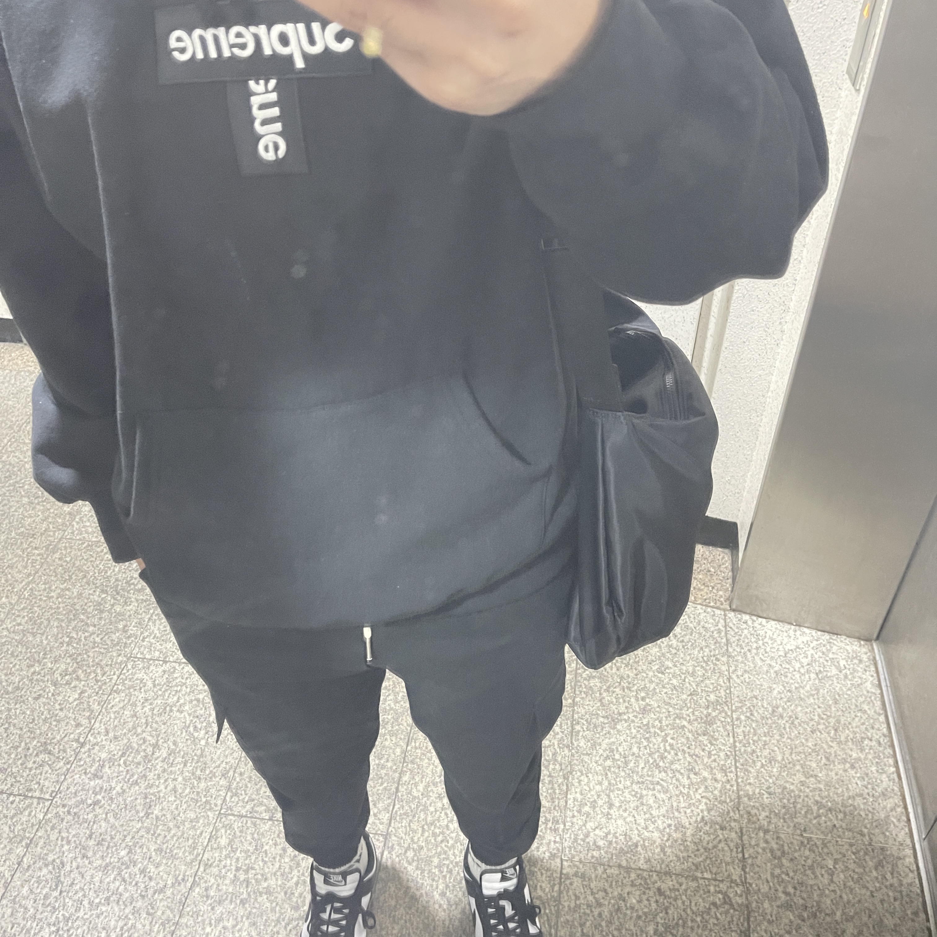 Supreme Cross Box Logo Hooded Sweatshirt Black - 20FW, Nike Dunk Low Retro Black 착용 스타일