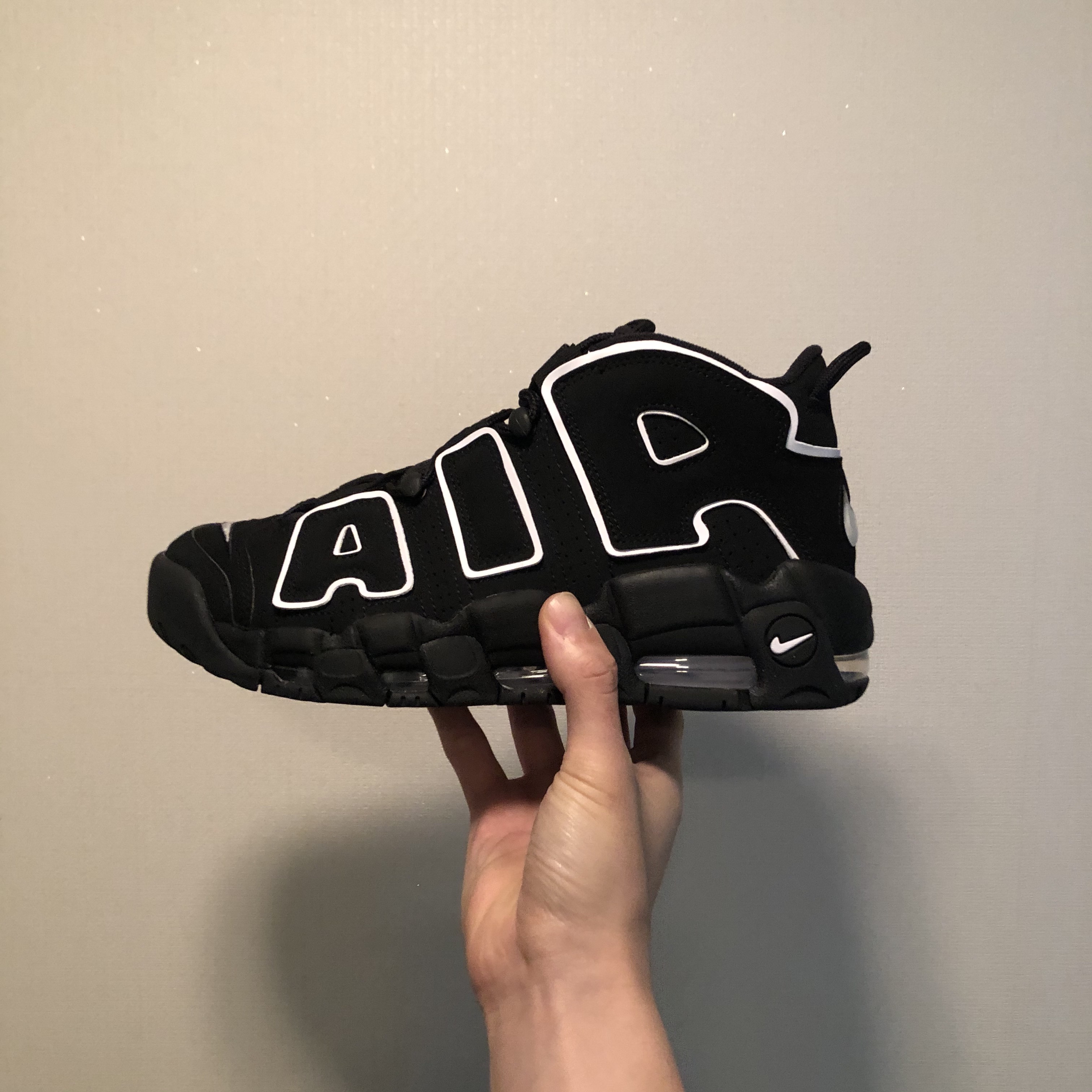 Nike Air More Uptempo Black White 2020 착용 스타일