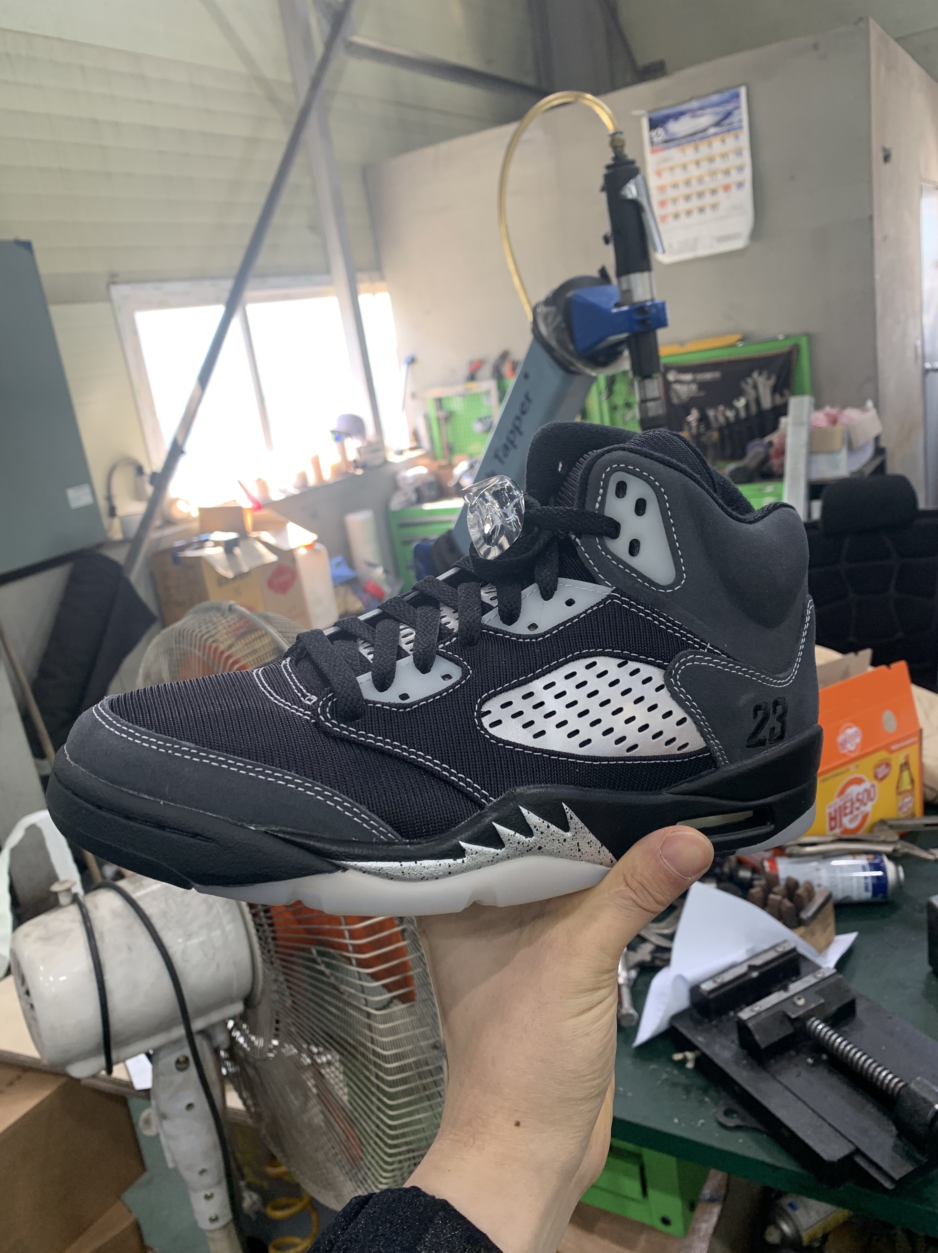 Jordan 5 Retro Anthracite 착용 스타일