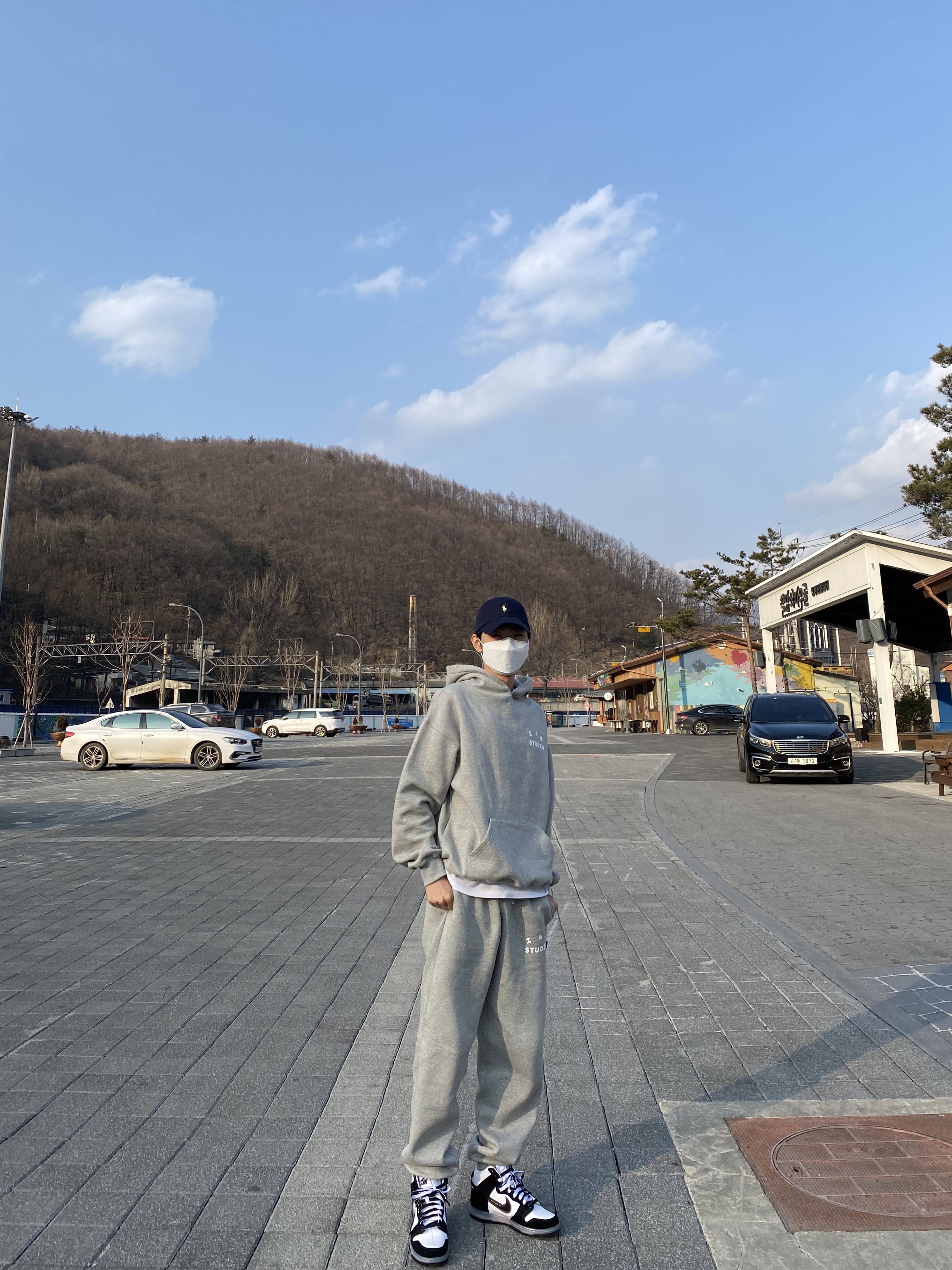 IAB Studio Hoodie Gray - 21SS, IAB Studio Sweatpants Gray - 21SS 착용 스타일
