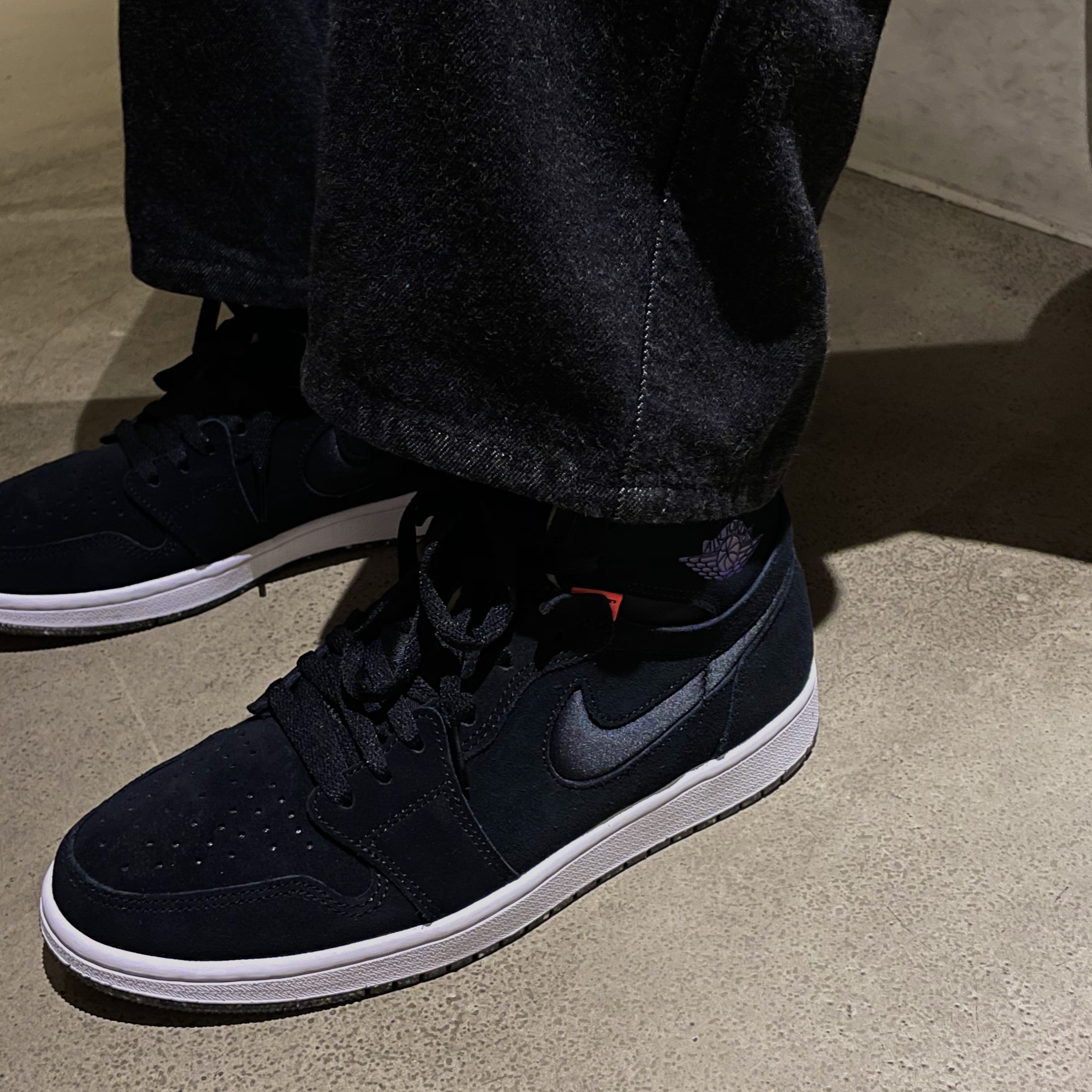 Jordan 1 Zoom Air CMFT Court Black 착용 스타일 - 2