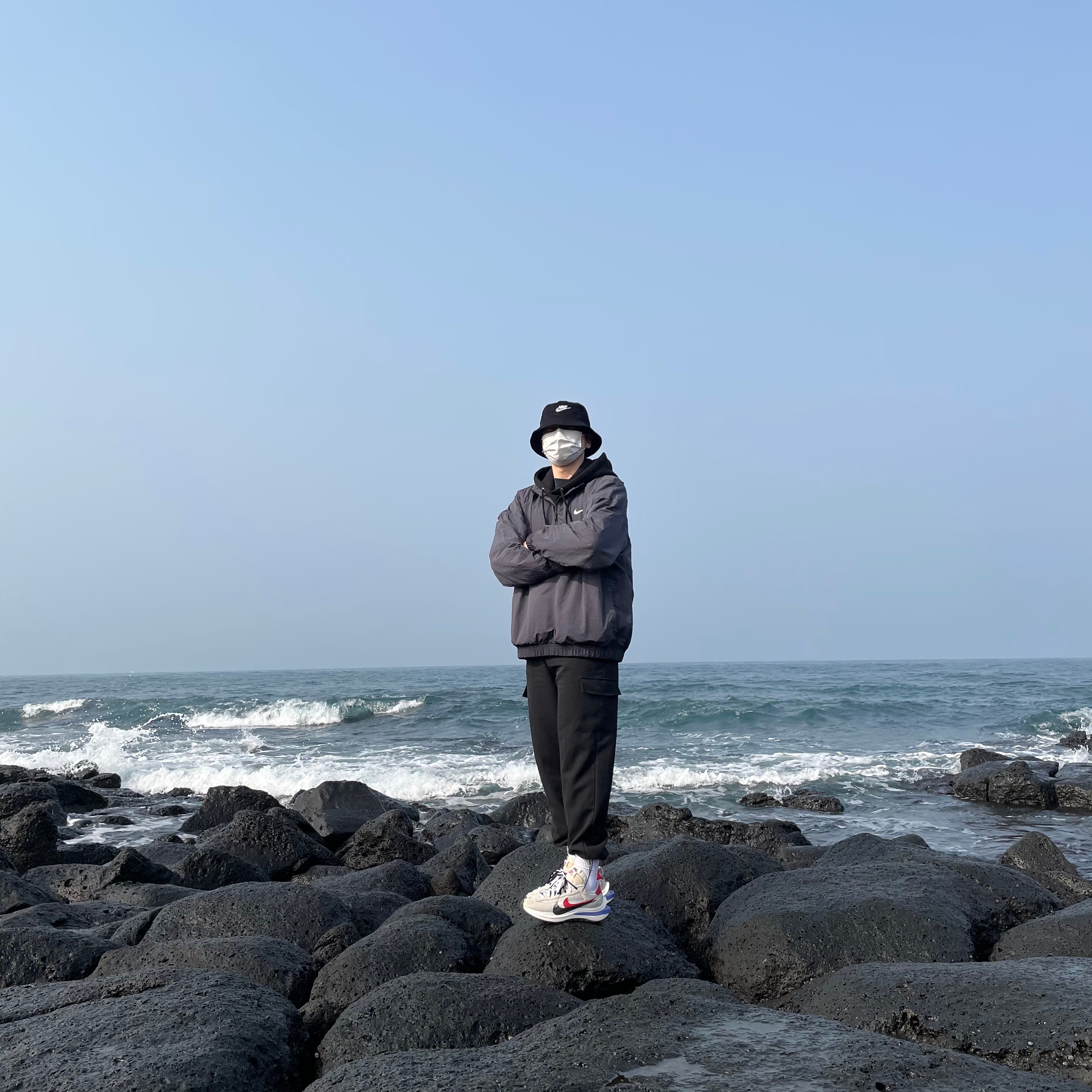 Nike Futura Corduroy Bucket Black, Nike x Stussy Windrunner Jacket Off Noir 착용 스타일