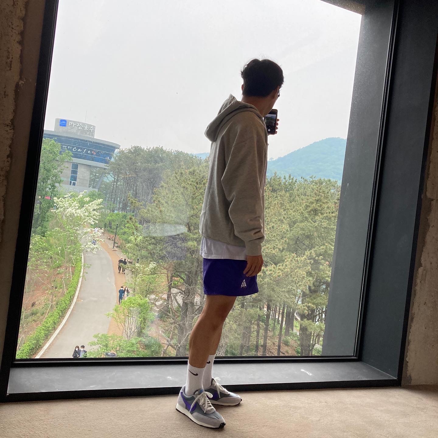 Nike Daybreak SP Cool Grey Hyper Grape, Nike M NRG Hoodie Grey Heather 착용 스타일 - 1