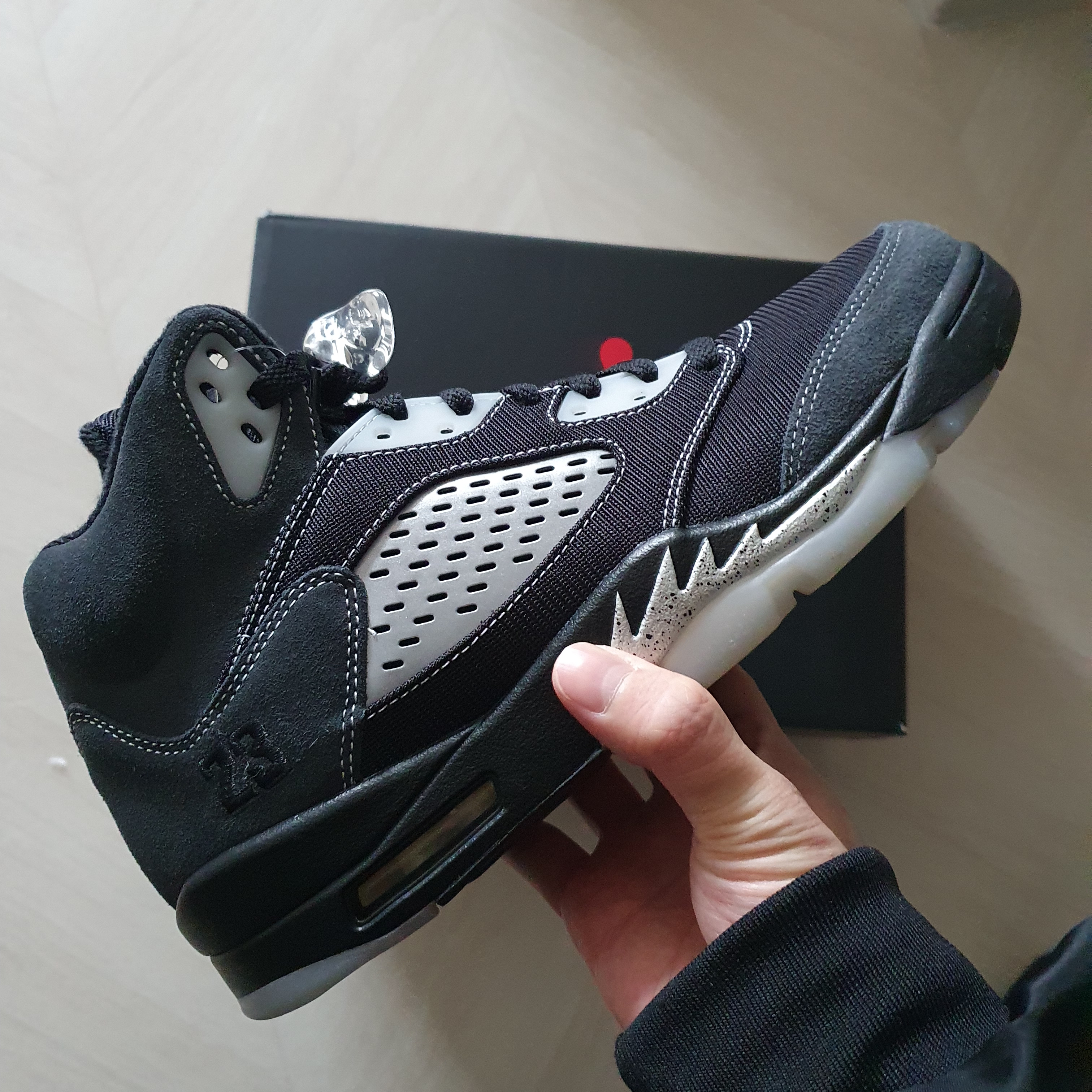 Jordan 5 Retro Anthracite 착용 스타일