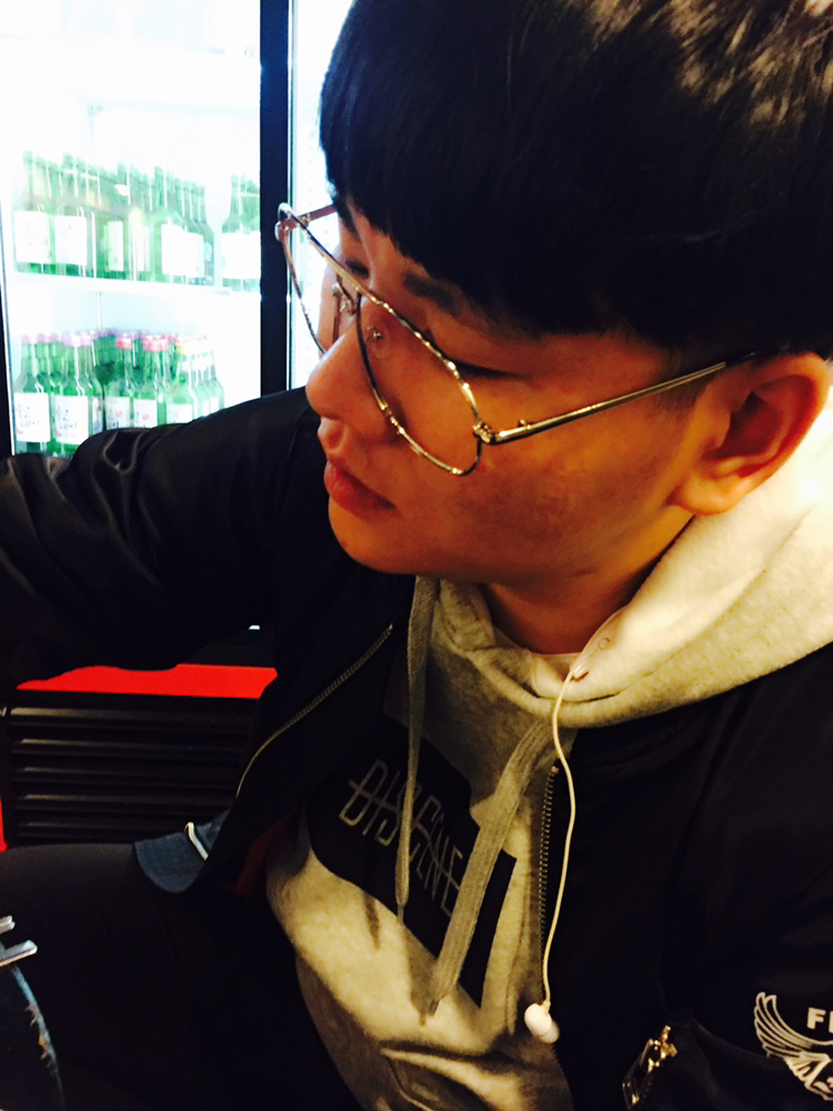 KREAM 프로필 이미지