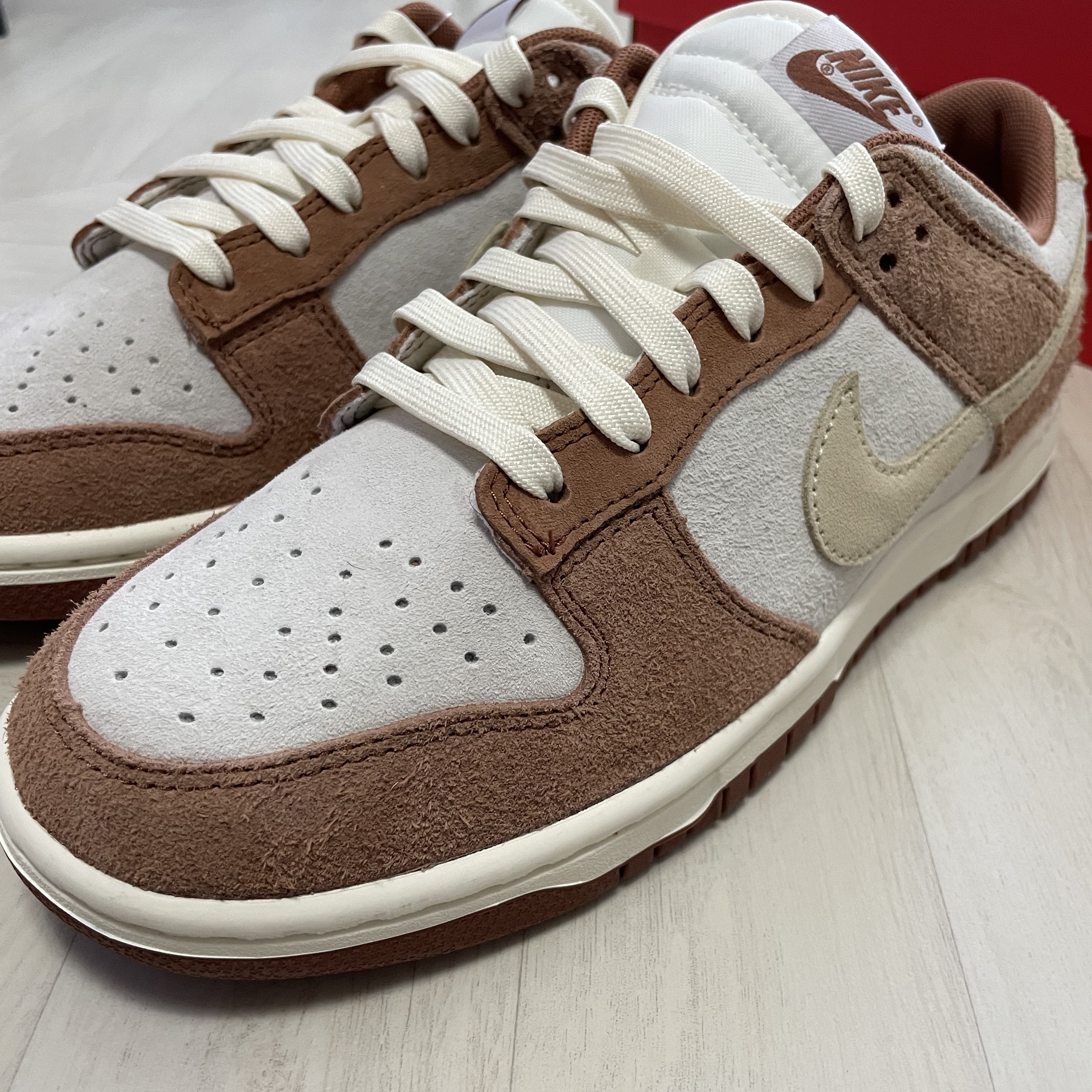 Nike Dunk Low Pro Premium Medium Curry 착용 스타일