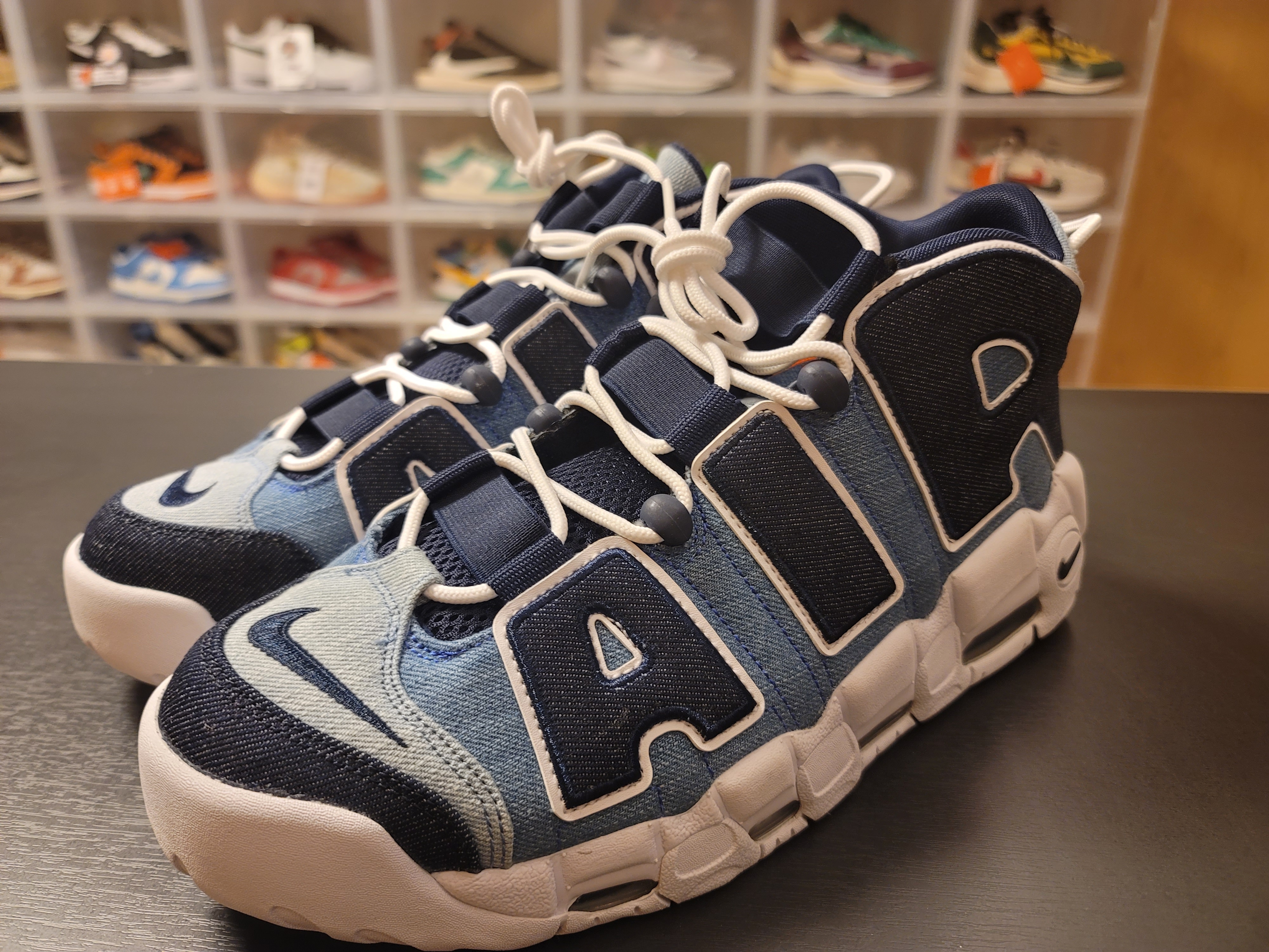 Nike Air More Uptempo 96 Denim 착용 스타일 - 2
