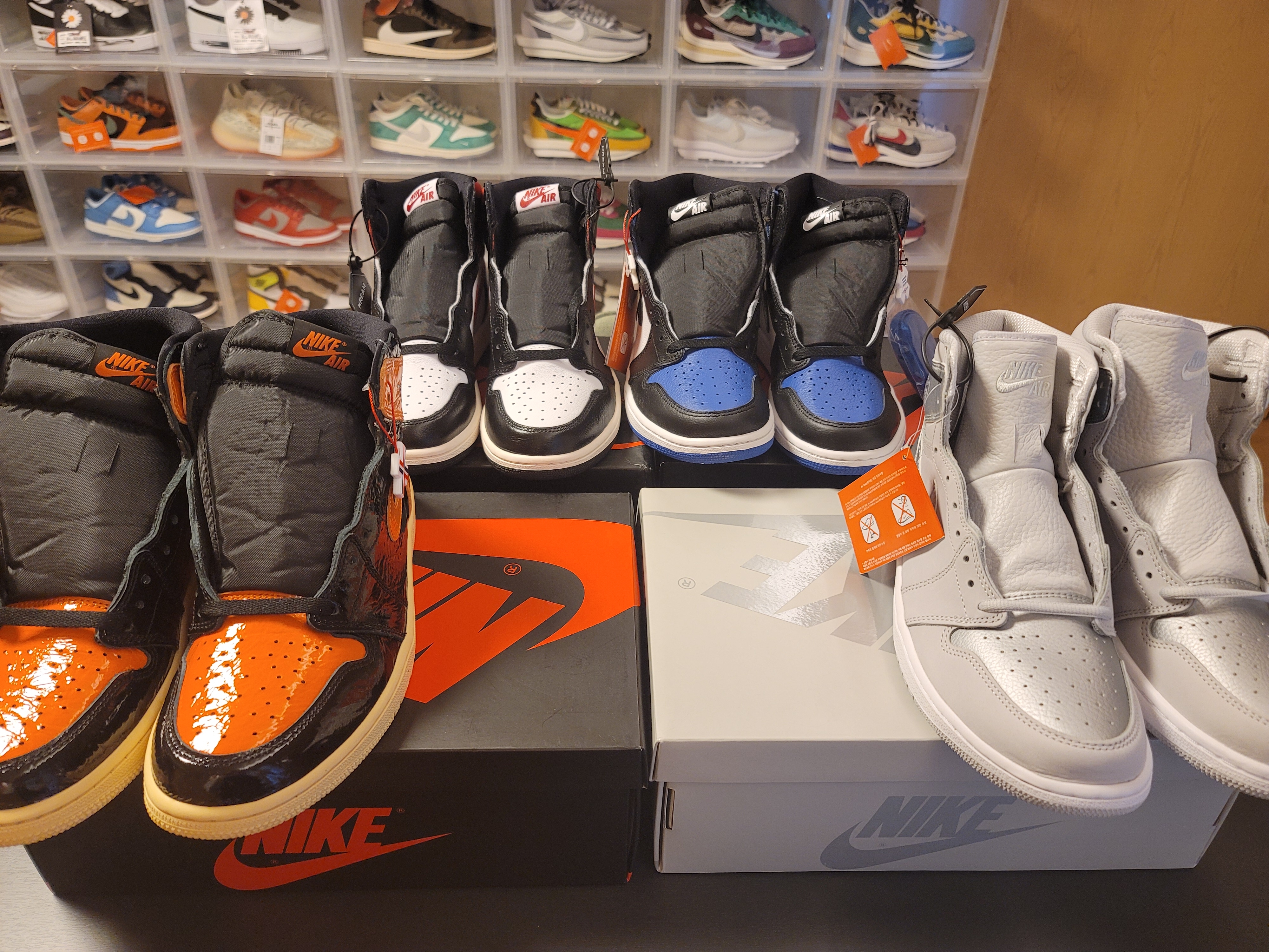 Jordan 1 Retro High OG Gym Red, Jordan 1 Retro High Shattered Backboard 3.0 착용 스타일 - 1