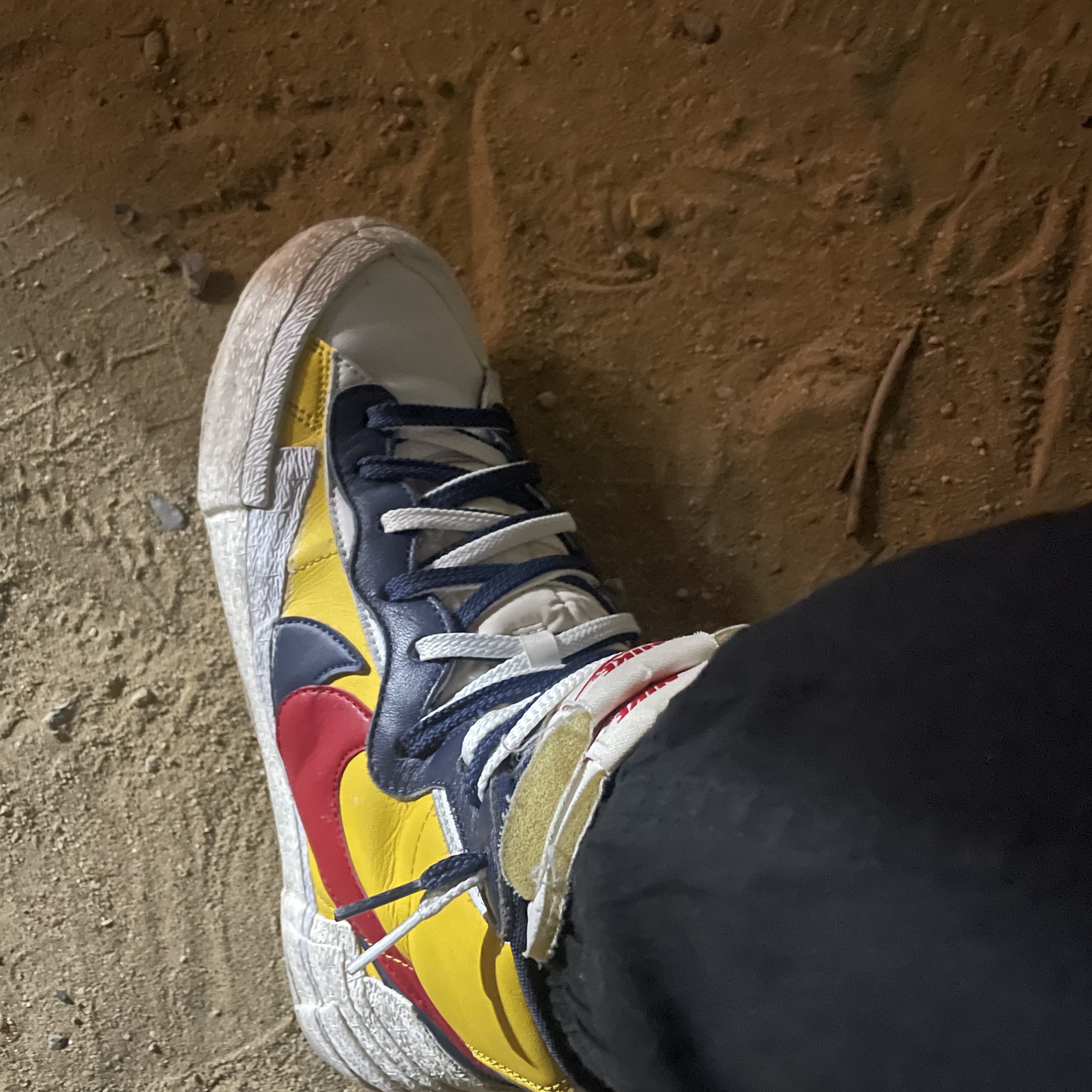 Nike x Sacai Blazer Mid Snow Beach 착용 스타일 - 2