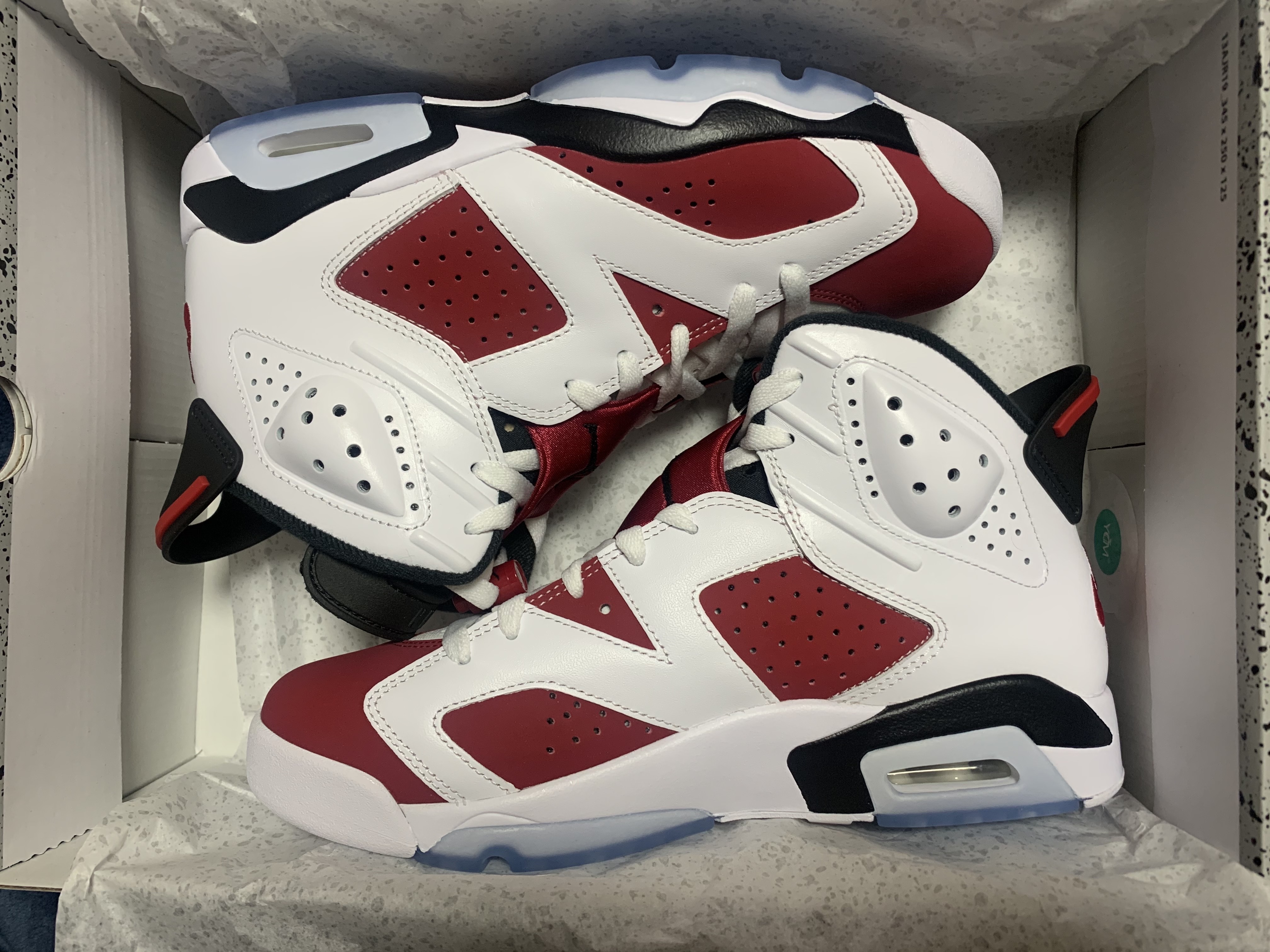 Jordan 6 Retro Carmine 2021 착용 스타일 - 3