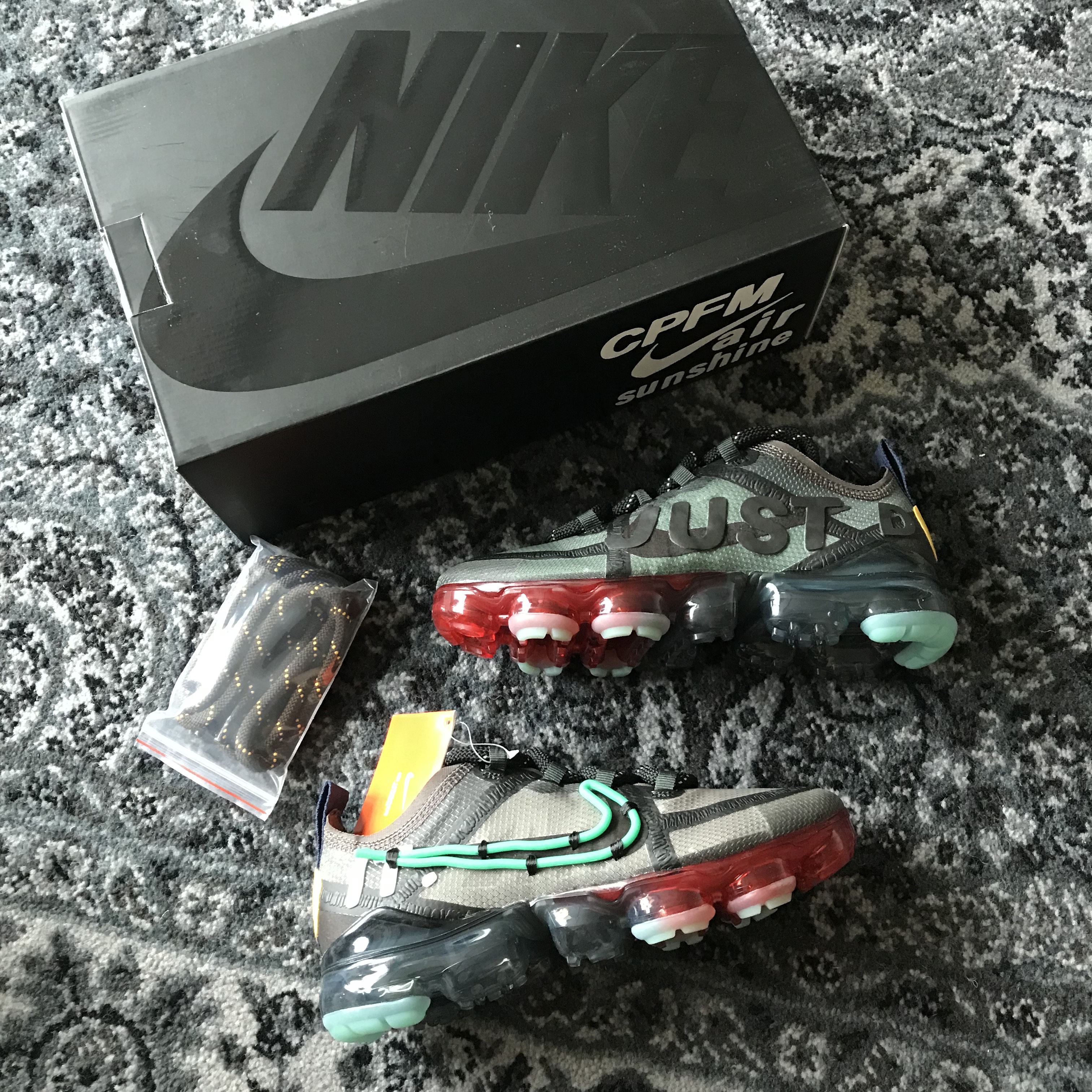 (W) Nike x Cactus Plant Flea Market Air VaporMax 2019 착용 스타일 - 1