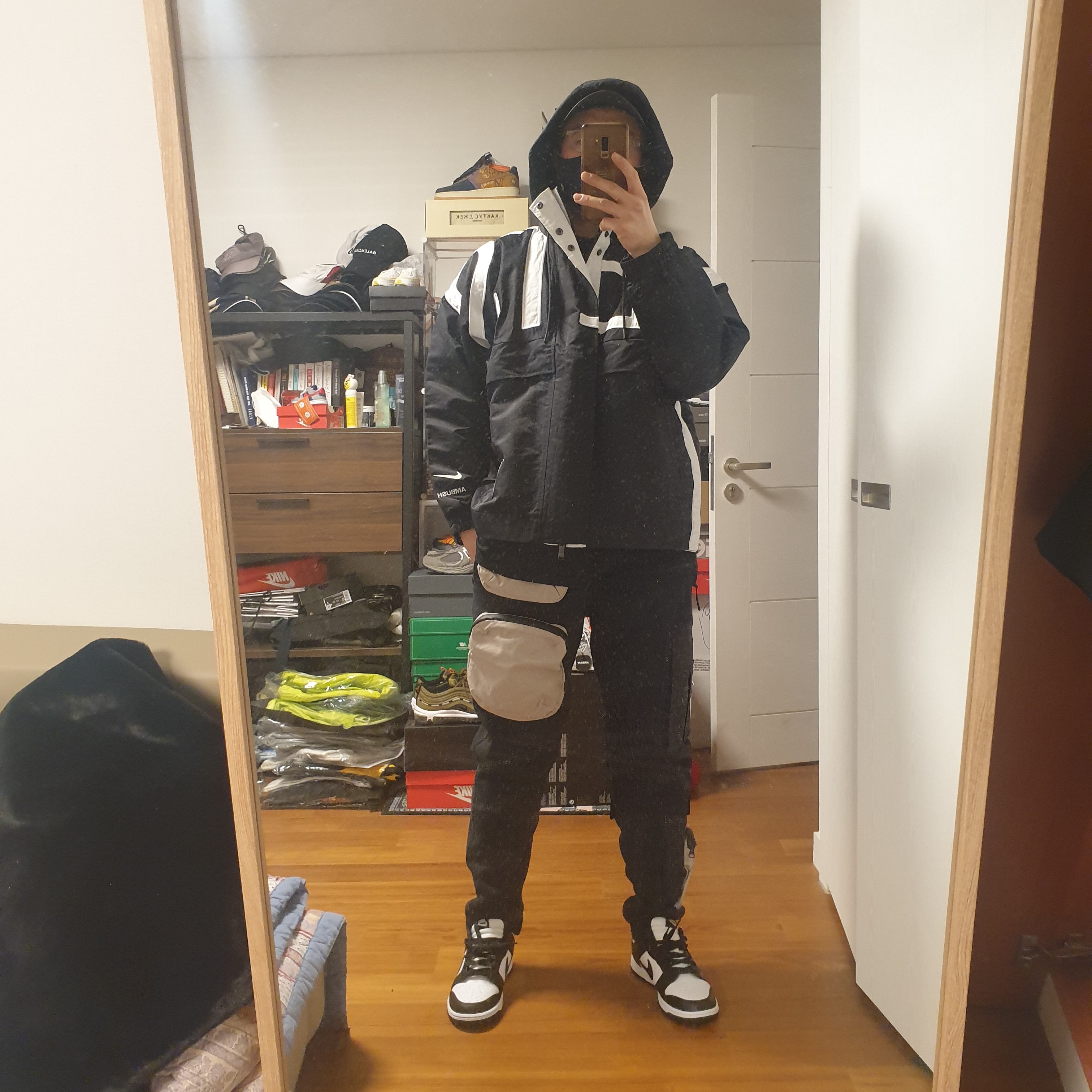 Nike Dunk Low Retro Black, Nike x Travis Scott NRG AG Utility Sweatpants Black 착용 스타일 - 2