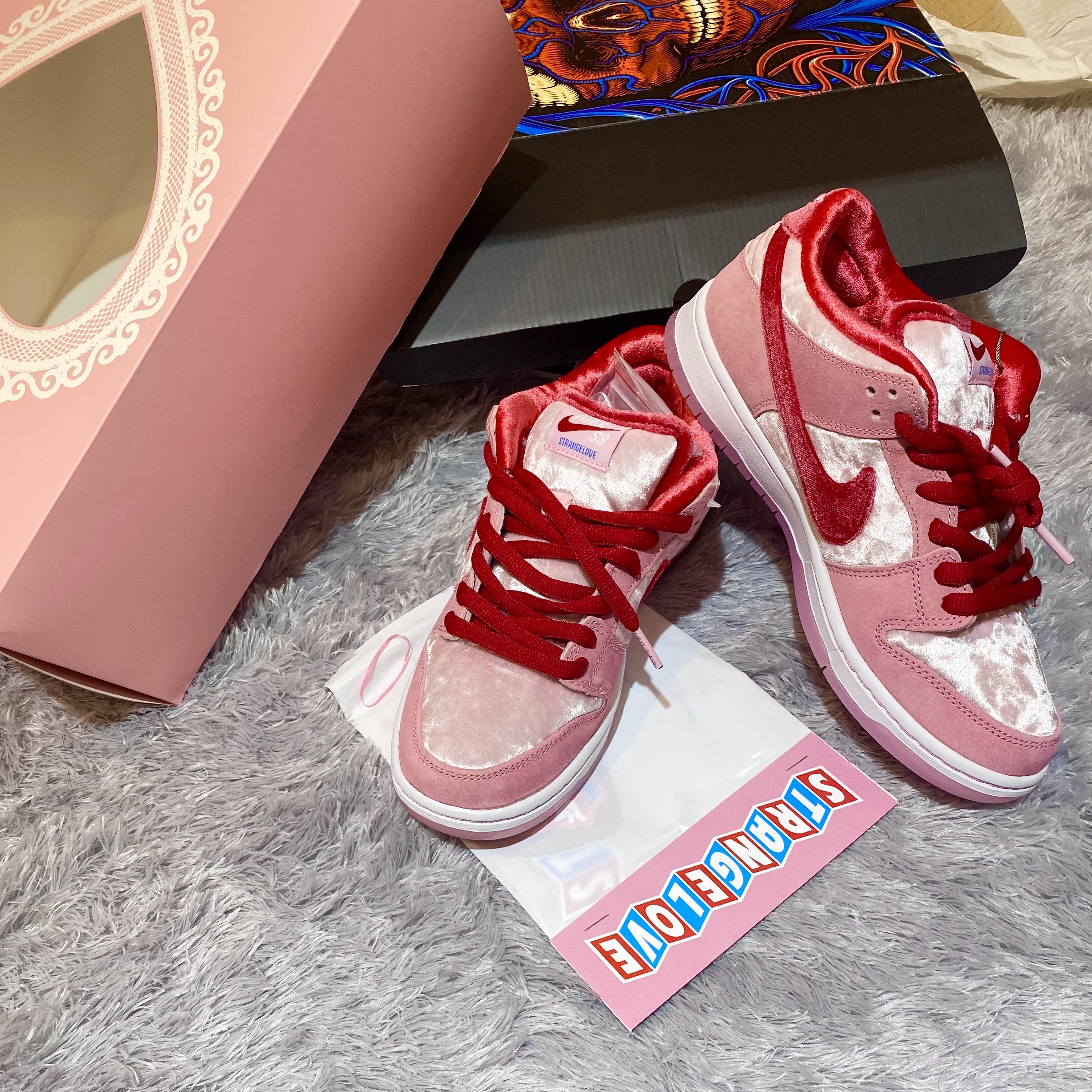 Nike x StrangeLove SB Dunk Low Pink (Regular Box), Nike x StrangeLove SB Dunk Low Pink (Special Box) 착용 스타일