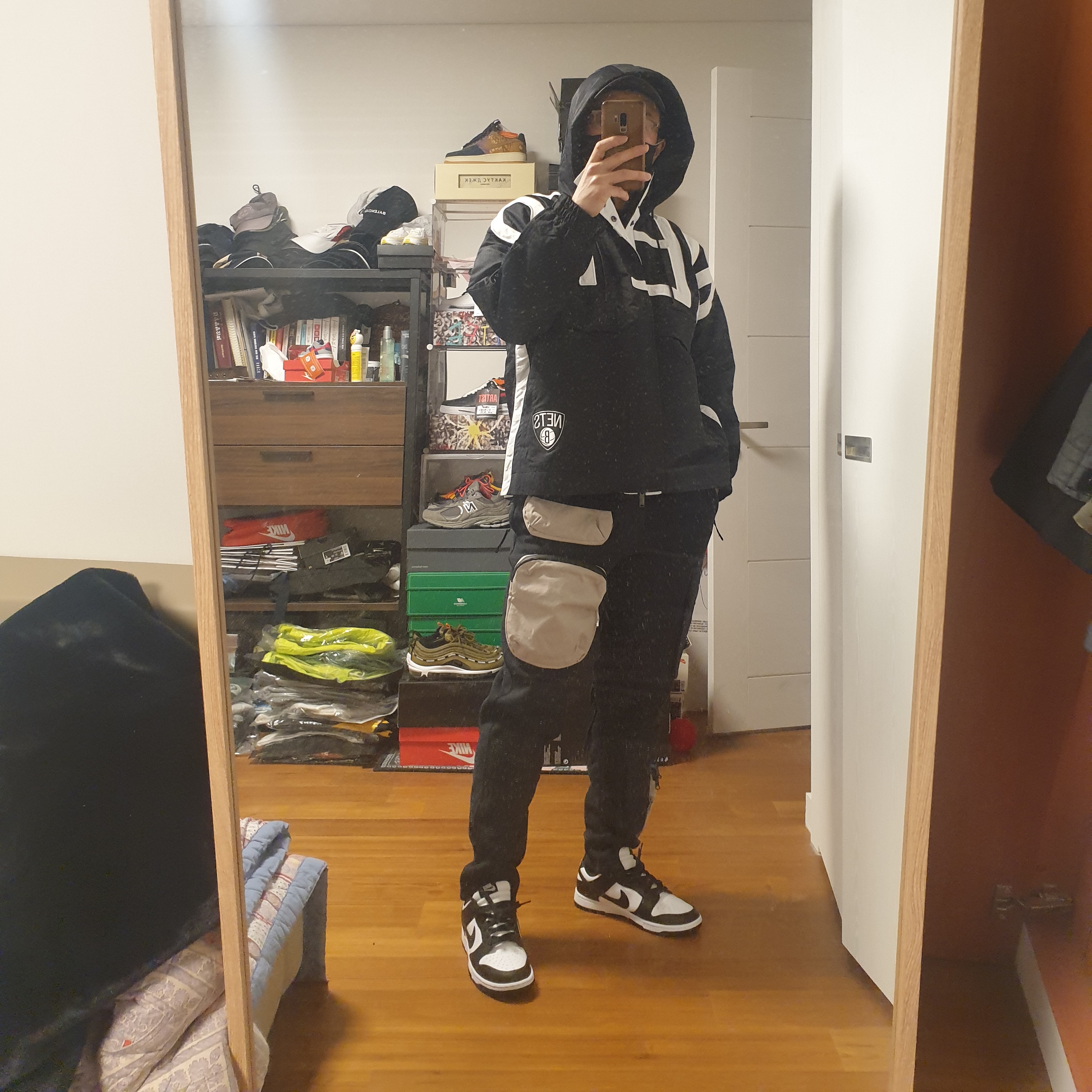 Nike Dunk Low Retro Black, Nike x Travis Scott NRG AG Utility Sweatpants Black 착용 스타일 - 1