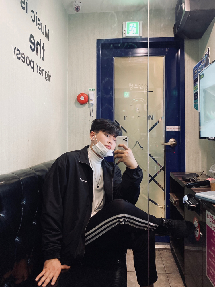 KREAM 프로필 이미지