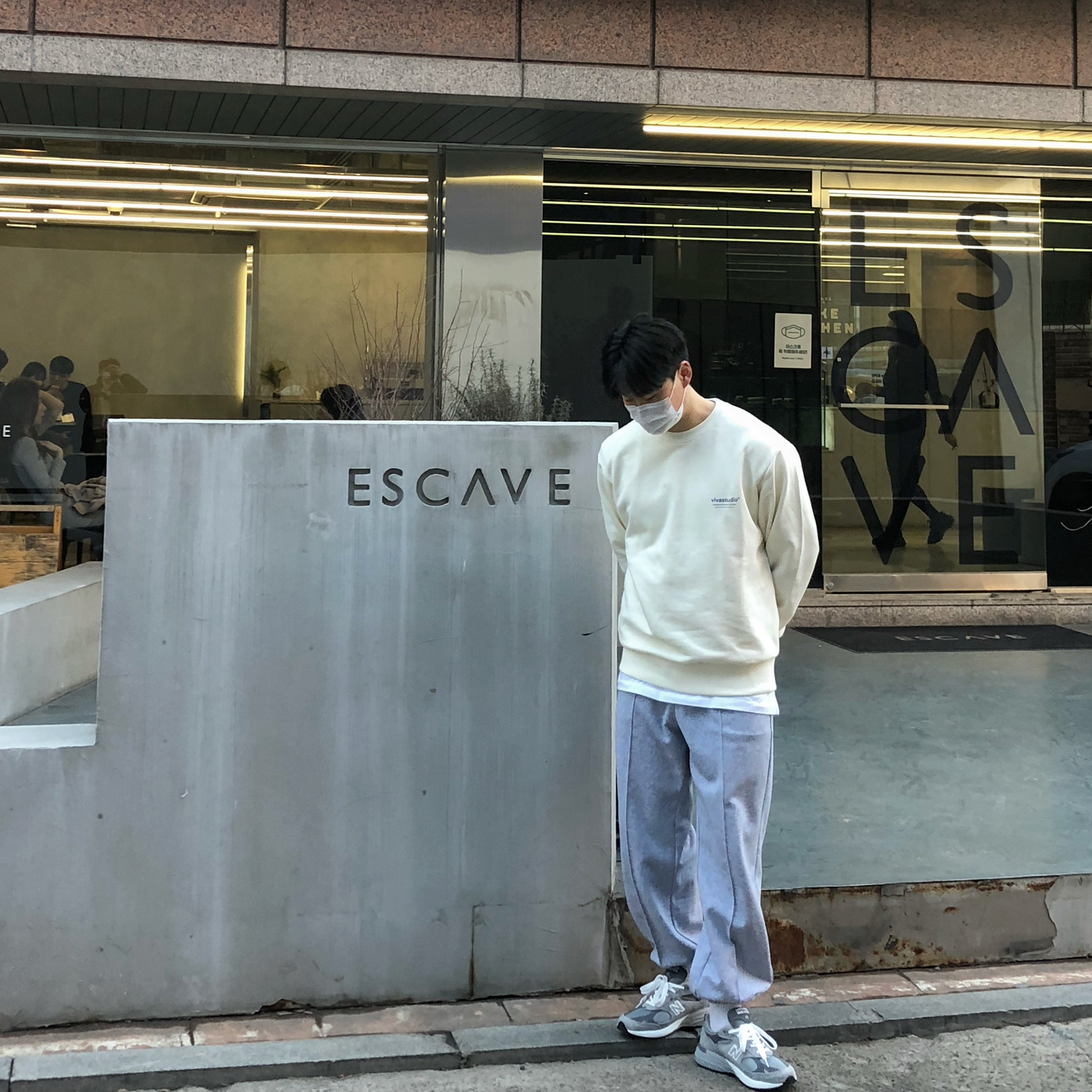 (W) New Balance 993 Made in USA Grey - B Standard 착용 스타일