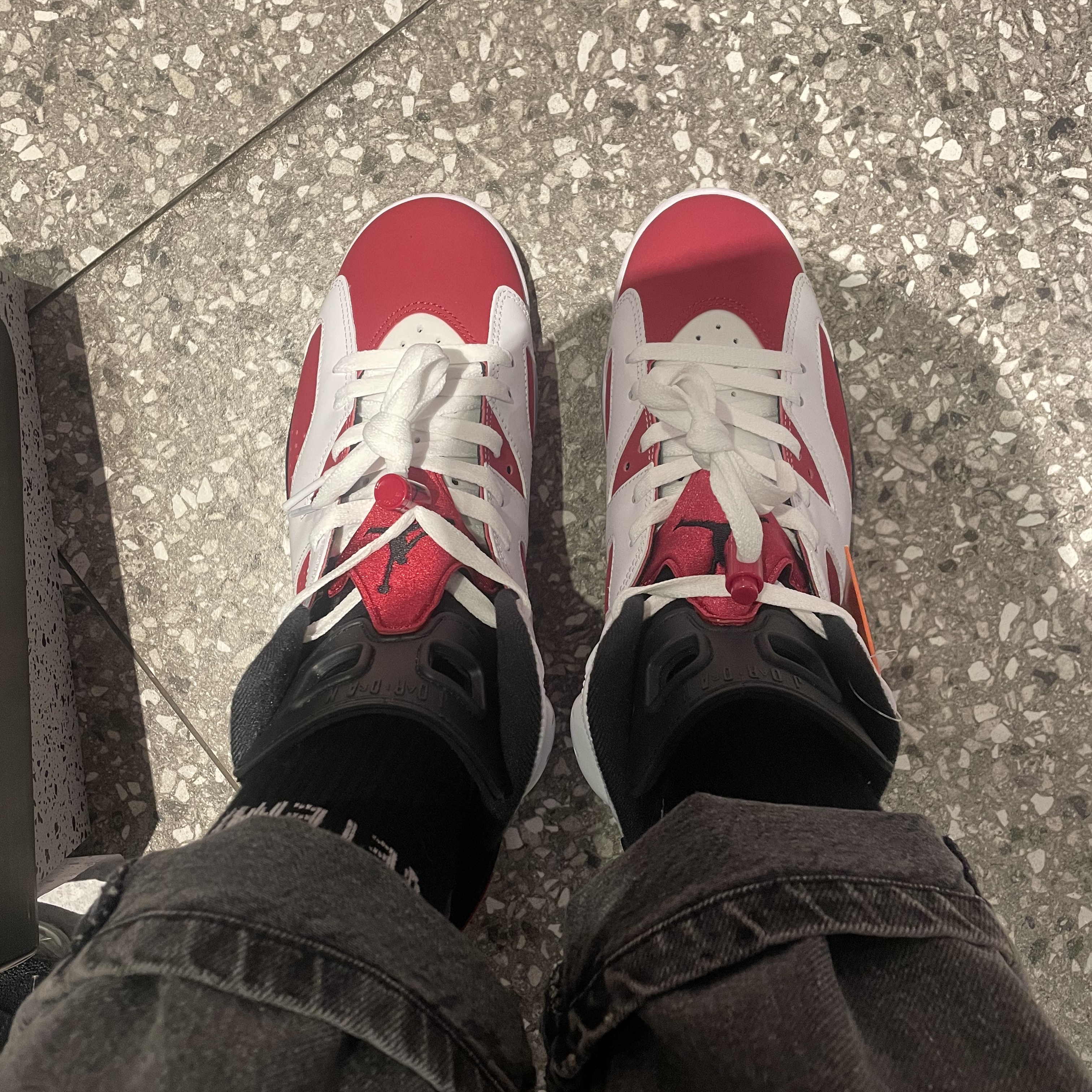 Jordan 6 Retro Carmine 2021 착용 스타일