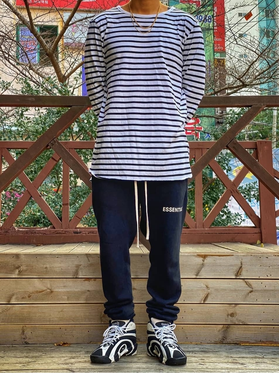Reebok Shaqnosis Black White 2020 착용 스타일 - 1
